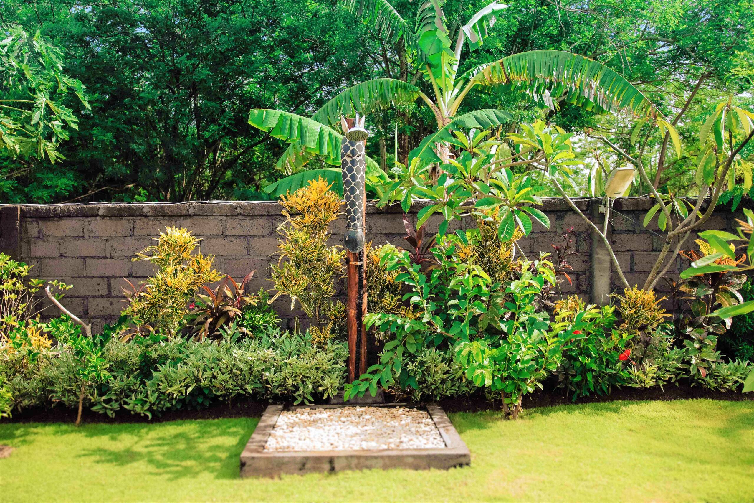Room Only Uluwatu Jungle Villa with Pool View - Guesthouses for Rent in South Kuta, Bali, Indonesia 10