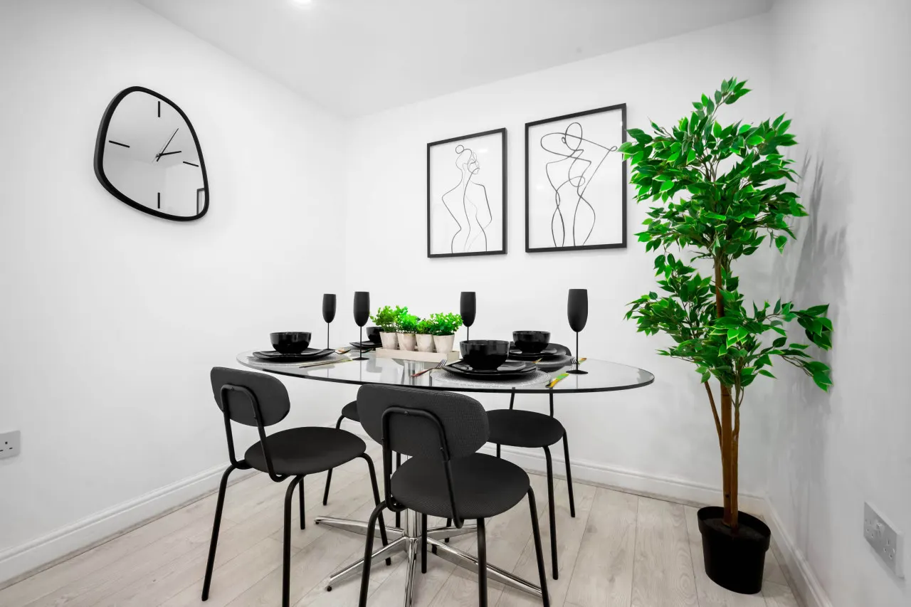 Modern 2 Bedroom Apartment - WiFi - Smart TV — photo 3