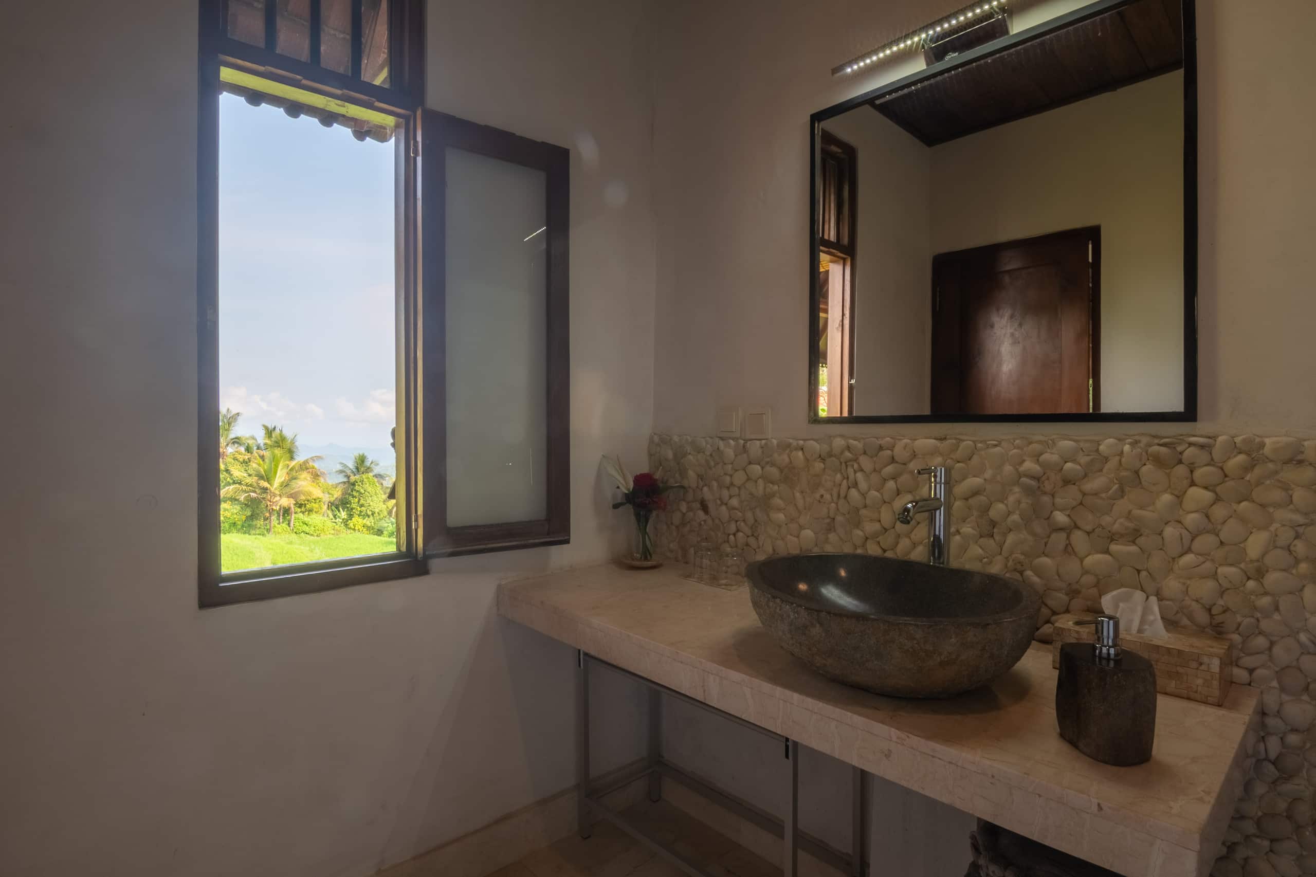 Lesong Hotel and Restaurant 12