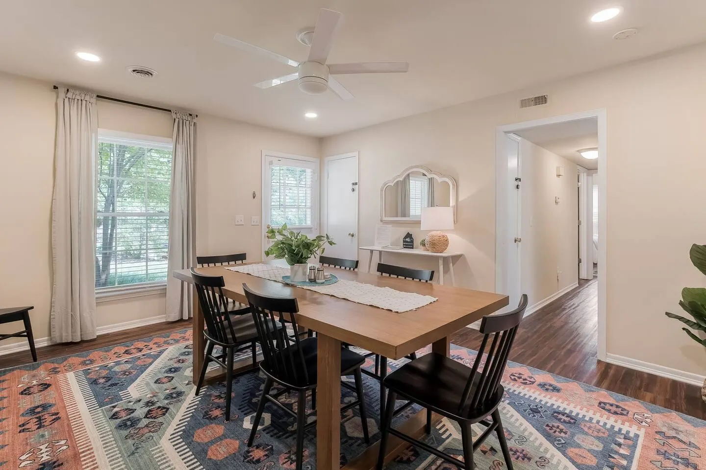 Elon 3BR Escape | Walk to Campus | Patio + BBQ — photo 3