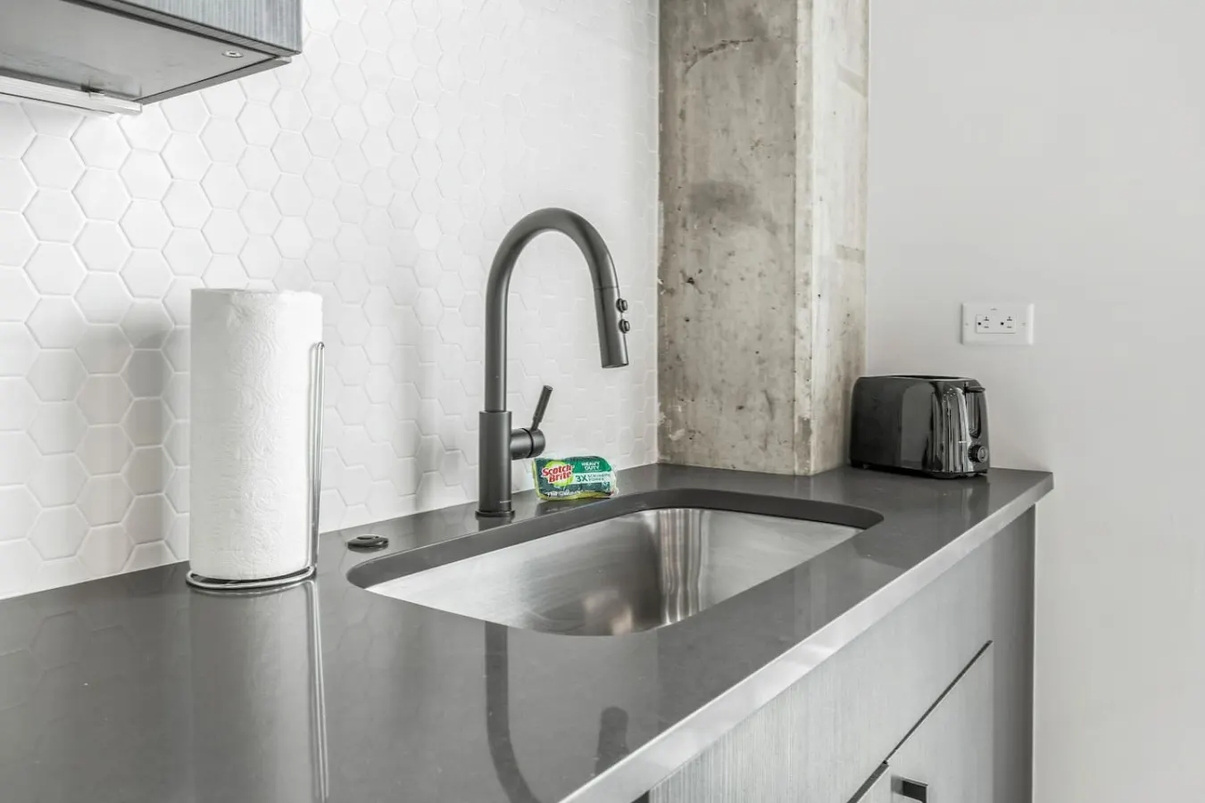 Chic Channelside Getaway in DT Close to DT! 8