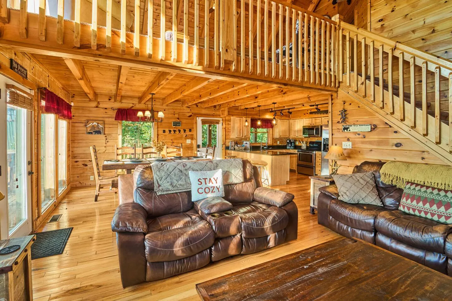 "Mama Bear", Mtn Views+Hot Tub+Pool Table+Theater 12