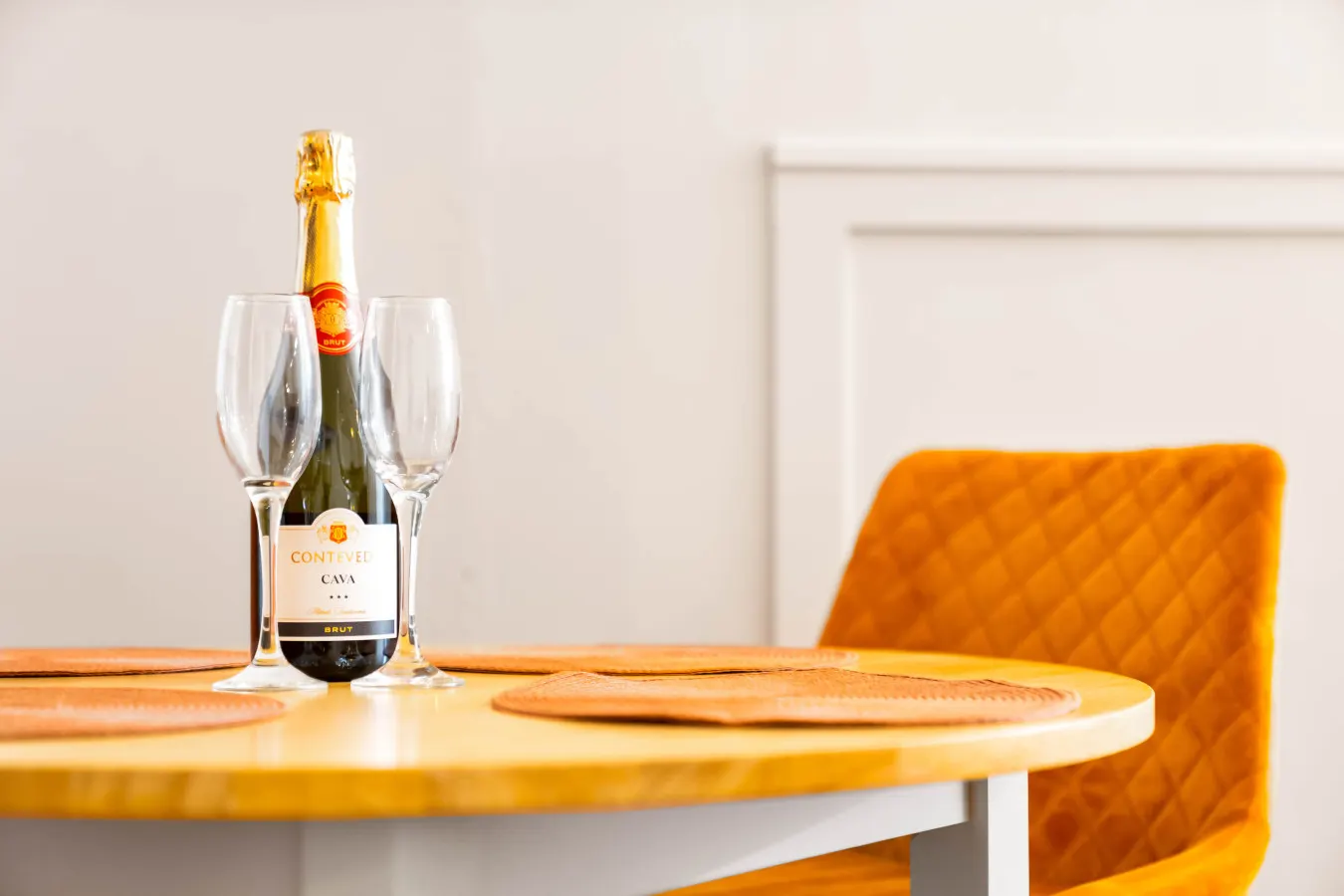 Stylish City Centre Apartment - Terrace - Netflix 12