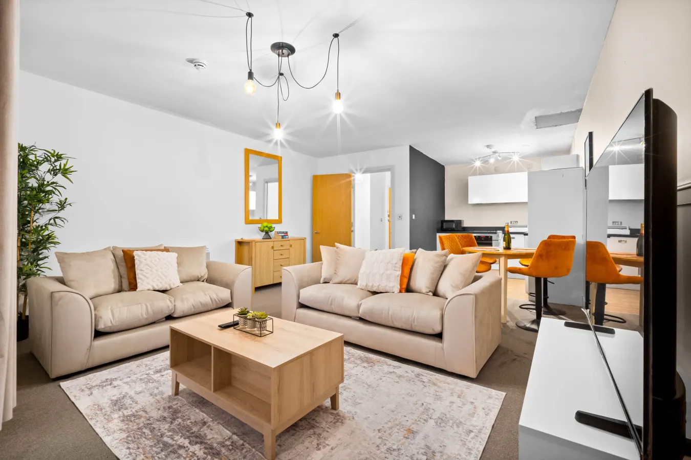 Stylish City Centre Apartment - Terrace - Netflix 8