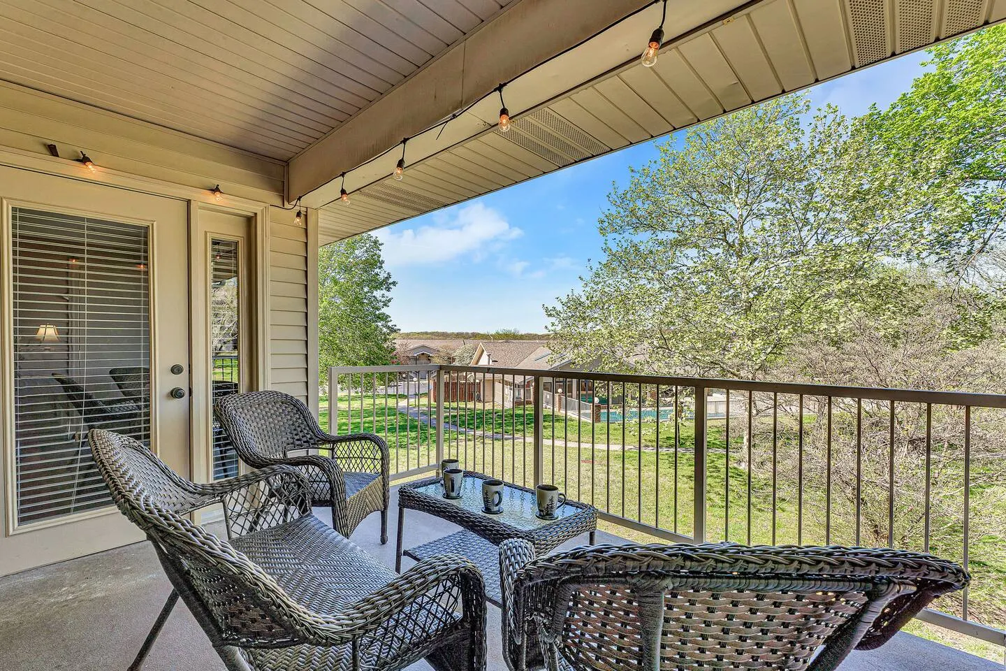 Beautifully Redone Condo Near Strip Pool & Sauna 3
