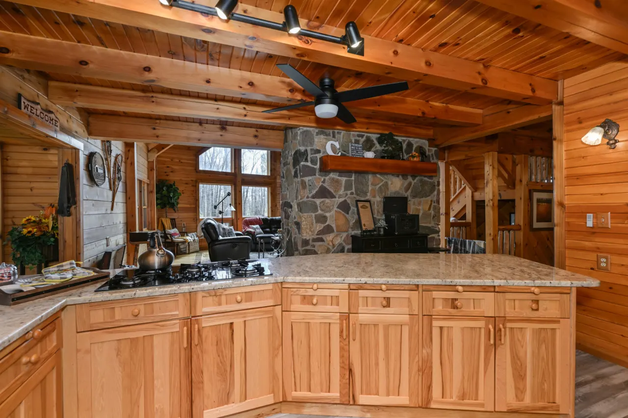 Cozy Kinsman Cabin in the woods w/Hot Tub 17