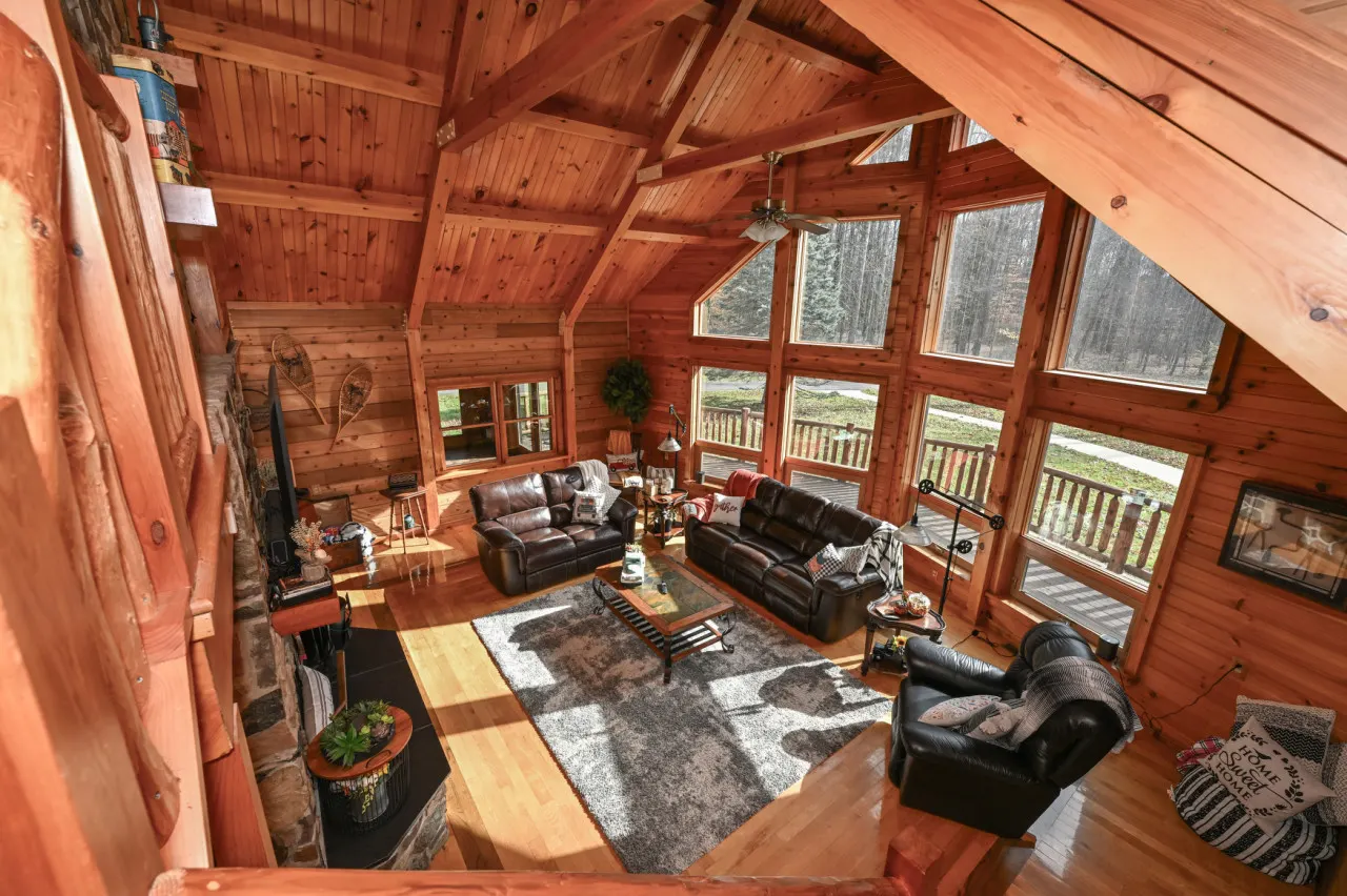 Cozy Kinsman Cabin in the woods w/Hot Tub — photo 4