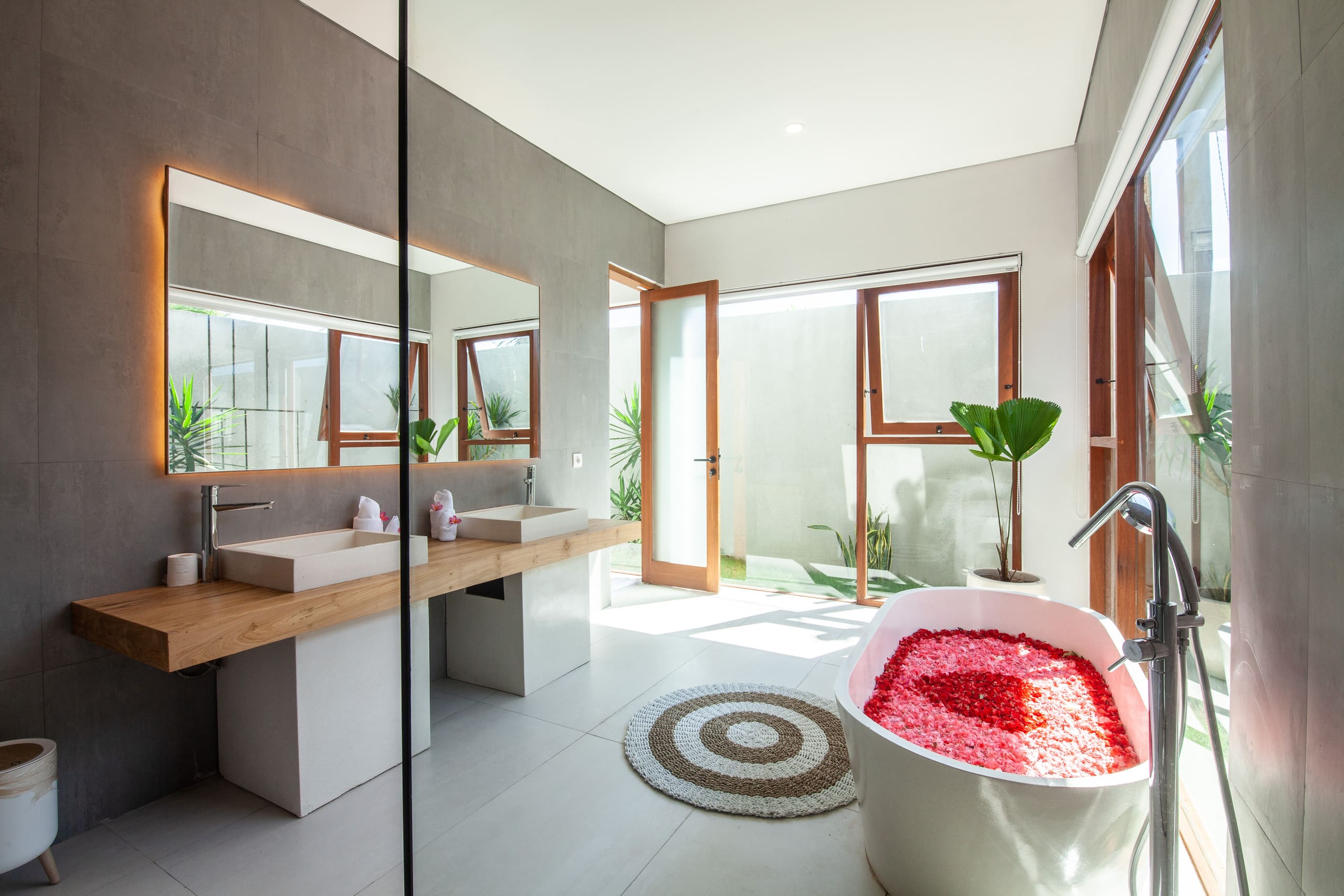 Villa in Central Canggu Private Pool 24
