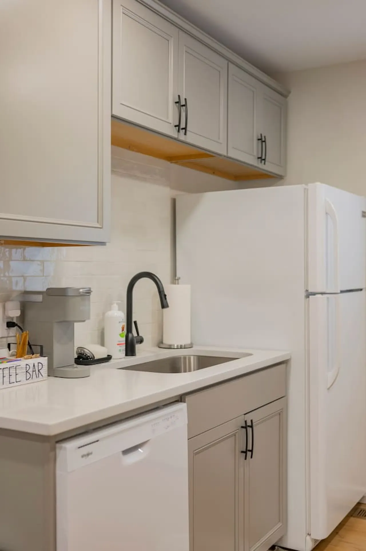 Quaint 3-BR Getaway Free Parking + Free WiFi 15