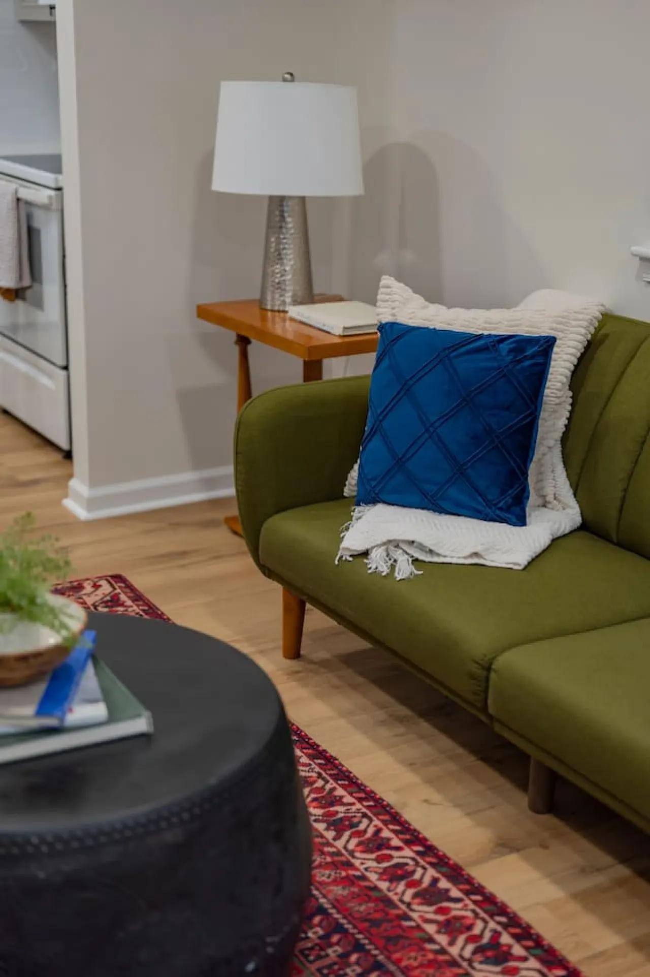 Quaint 3-BR Getaway Free Parking + Free WiFi 7