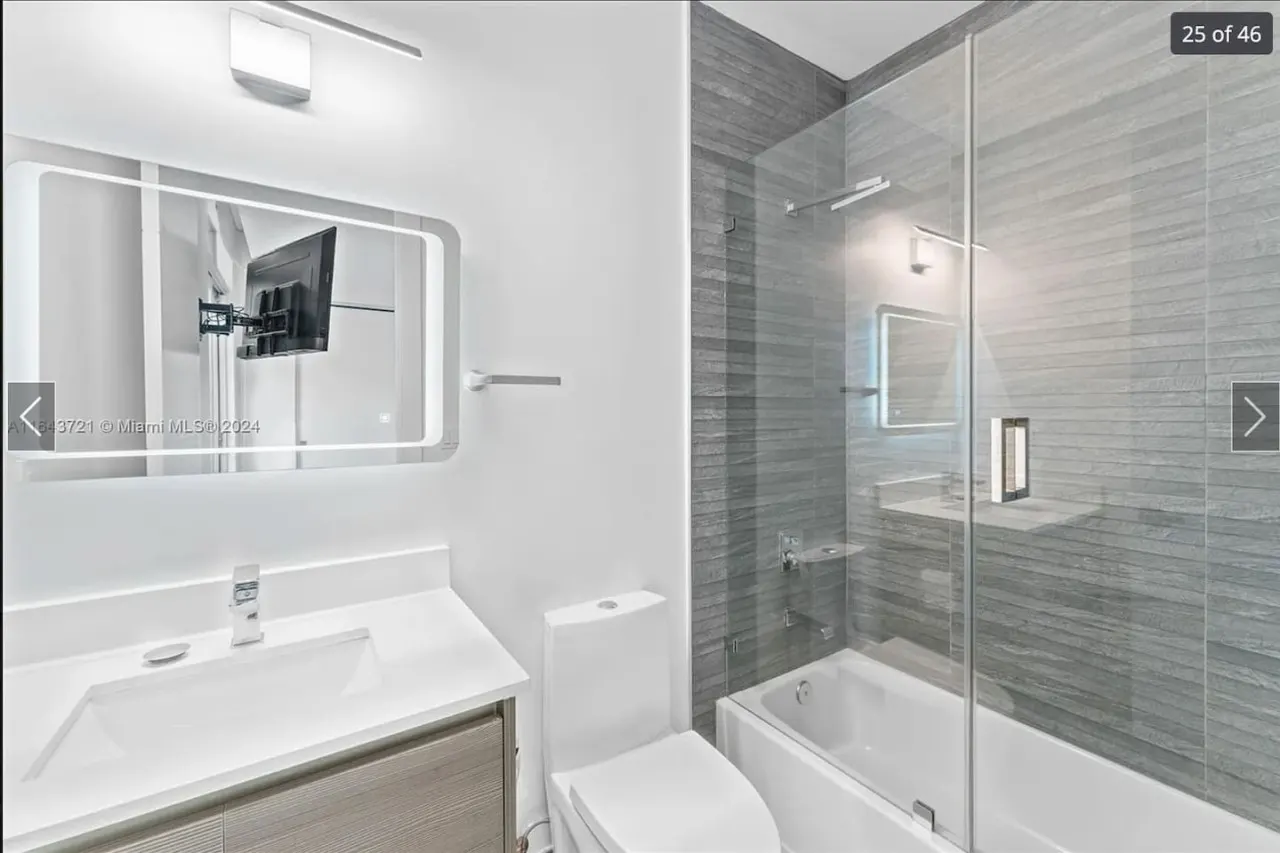 NEW 4BR Luxury Home in Brickell w/Rooftop Pool 16
