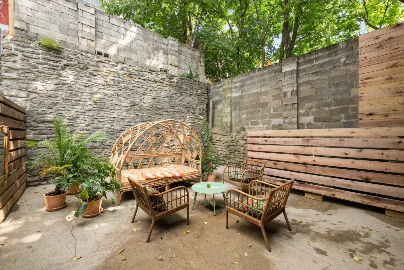 Lux Hidden Gem, 2bd w/ Patio Steps from All OTR 6