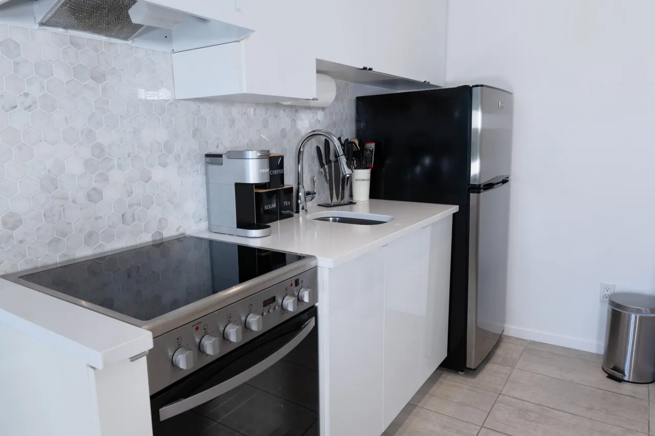 #11 - Studio/Plateau/St-Denis/SelfCheck-In/AC/TV 10
