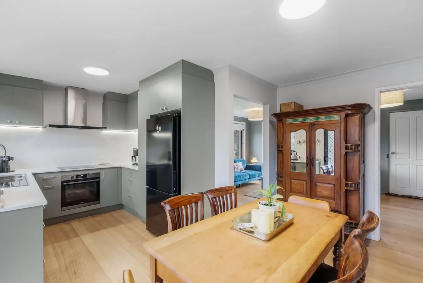 Clifton Beach Home on 5.5 Acres, Wood Fire & Deck 8