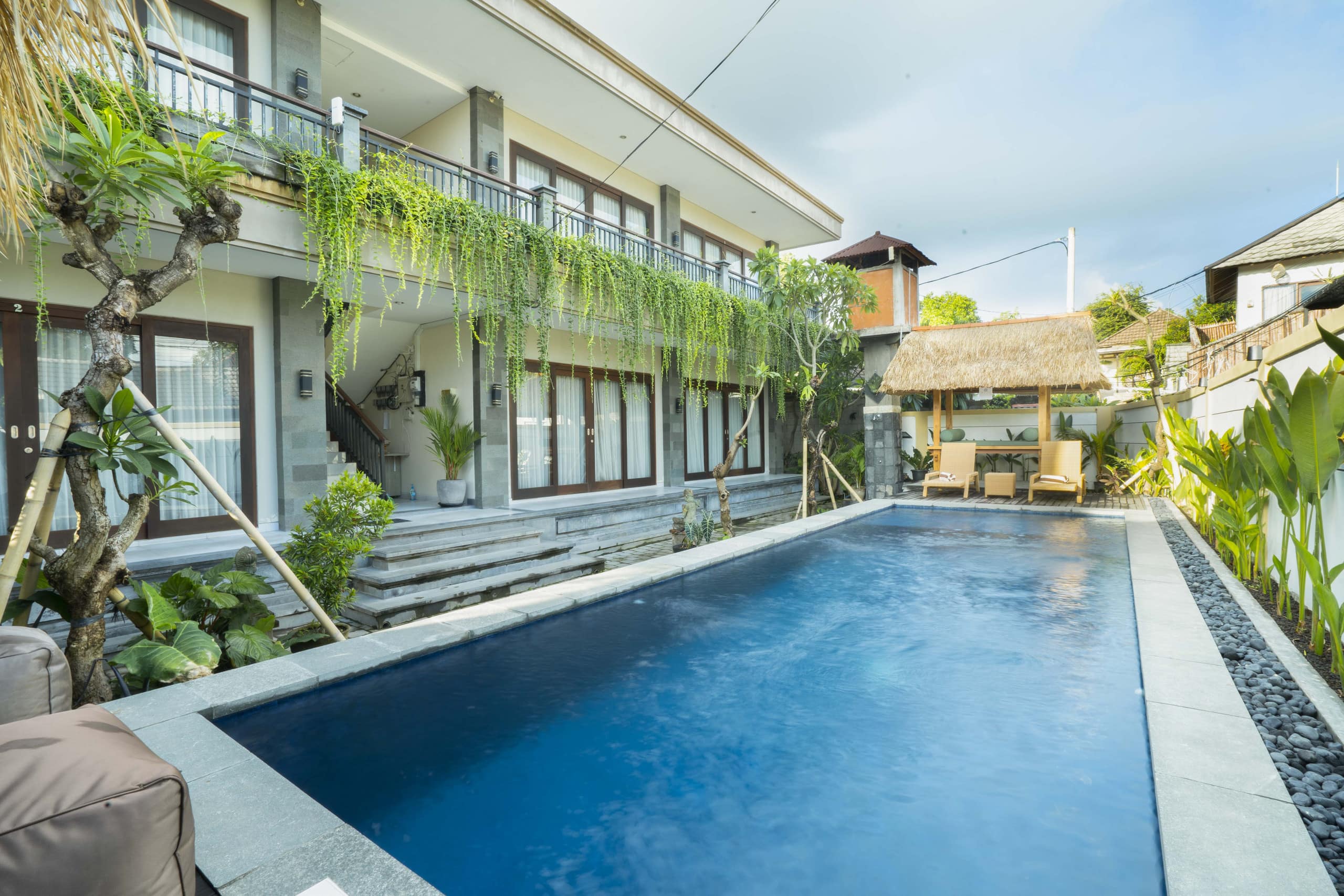 Deluxe room in seminyak center bali 22