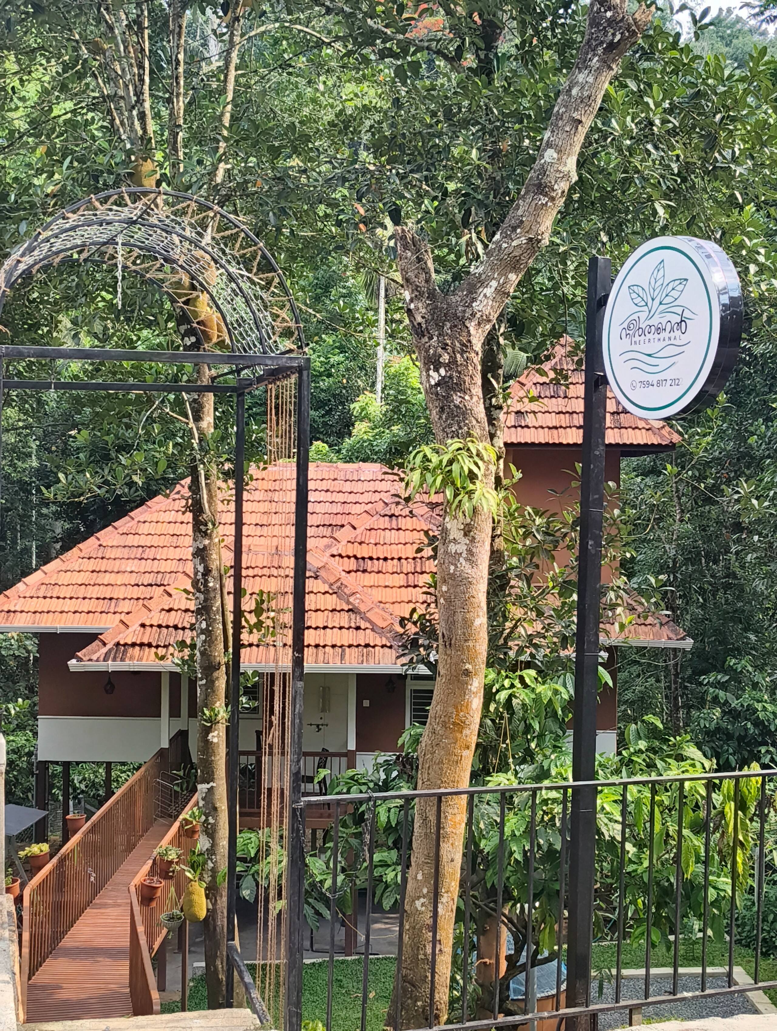 Neerthanal - Streamside Nature Stay at Wayanad