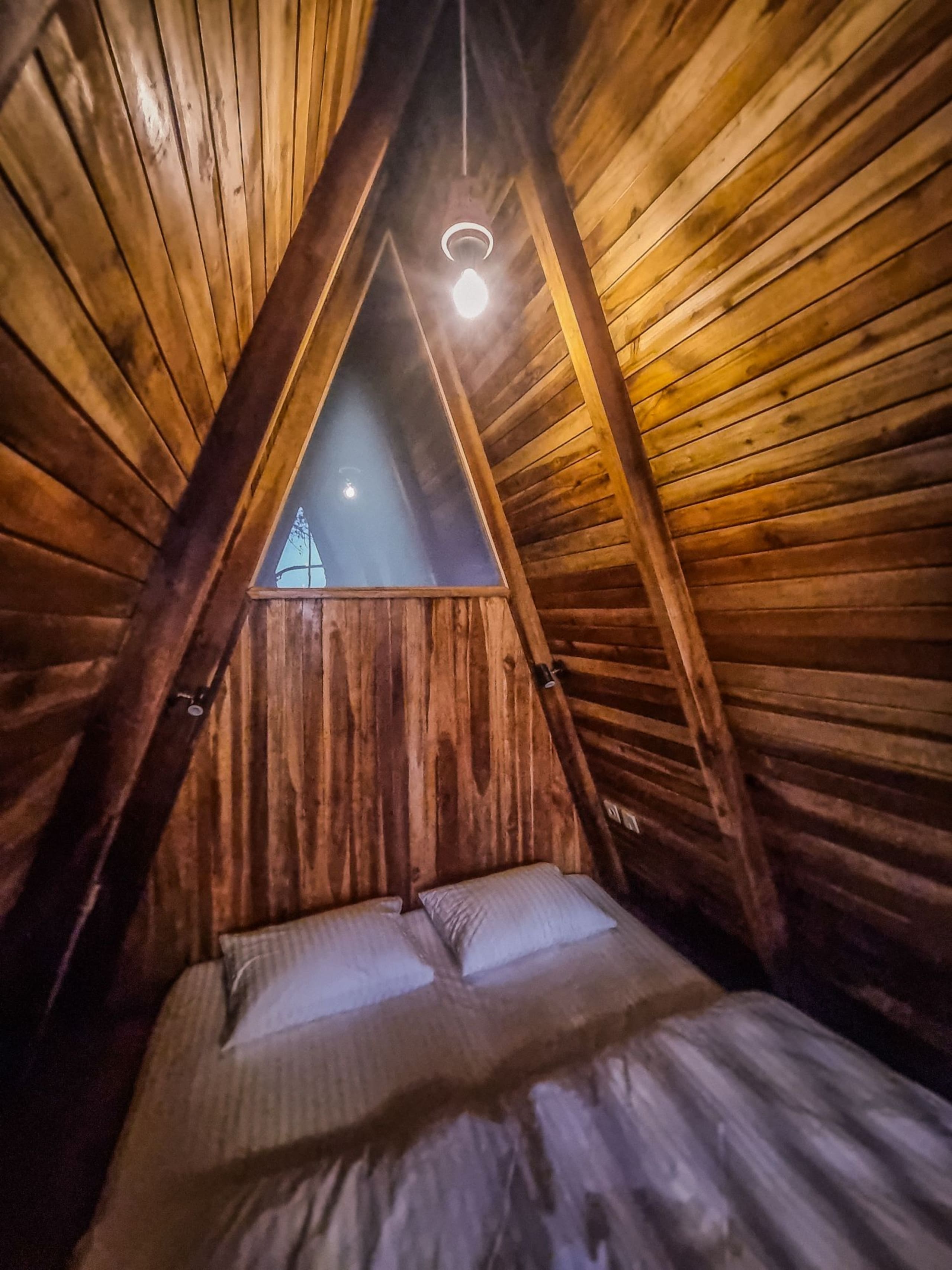 Munduk Umah Cabin 2 — photo 4