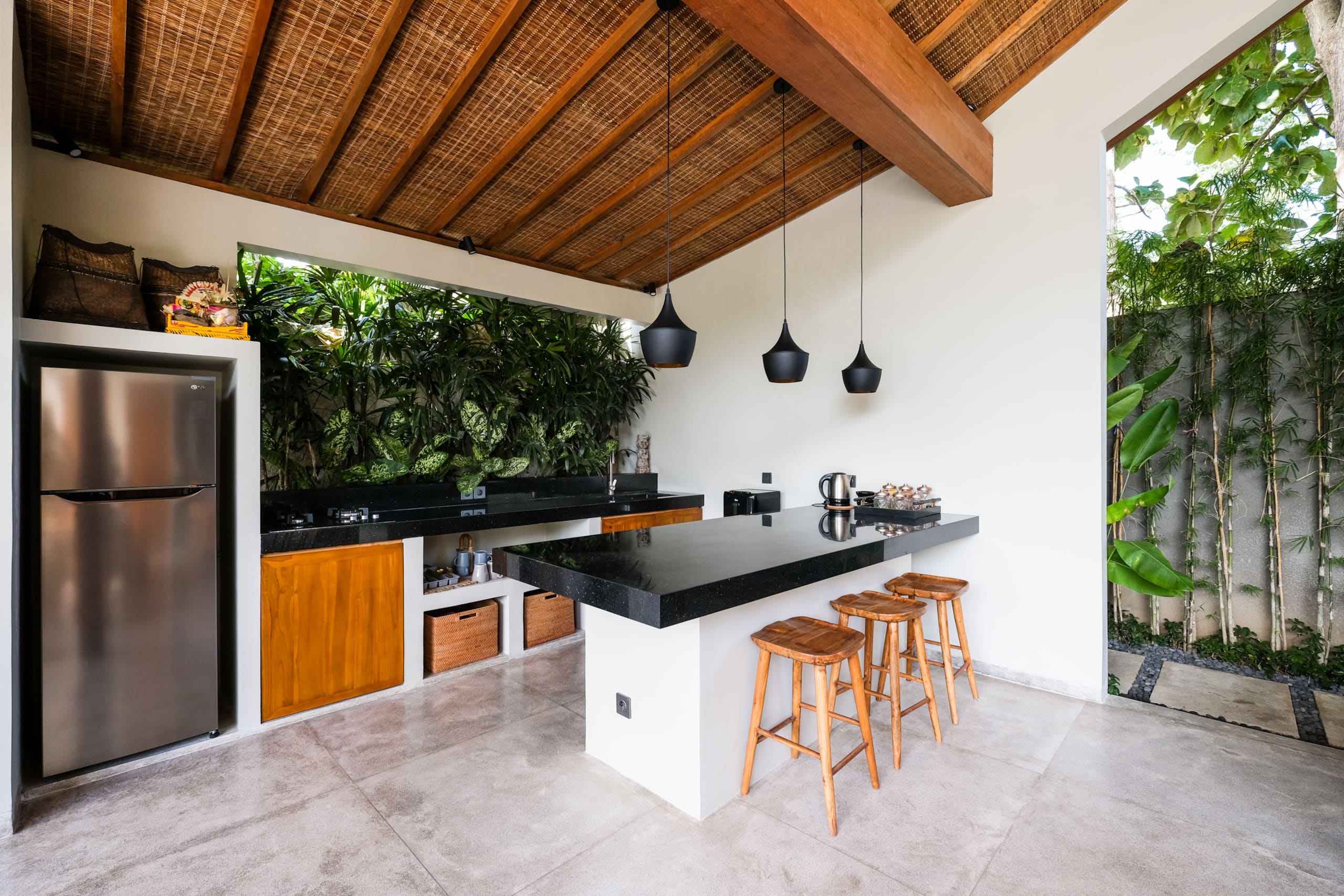 Villa Kikaa: Semi-Open Concept with Balinese Twist 10