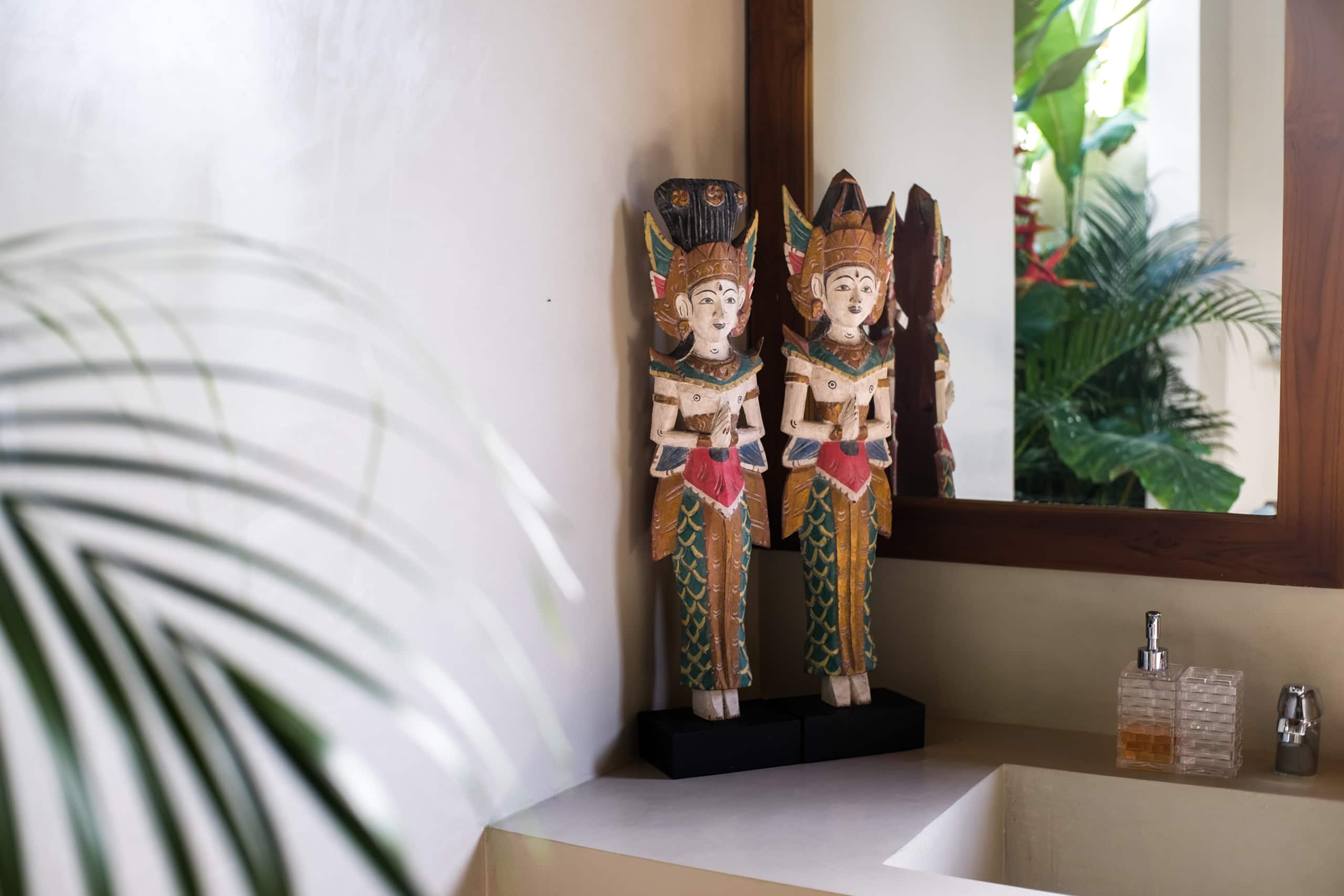 Villa Kikaa: Semi-Open Concept with Balinese Twist 11