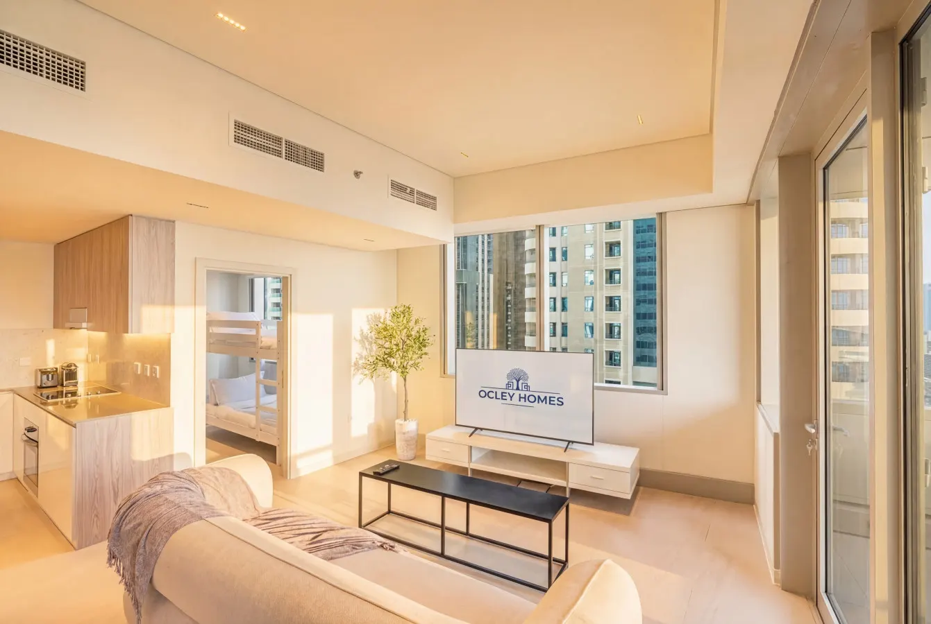 Modern Apartment with Panoramic Sea Views 8