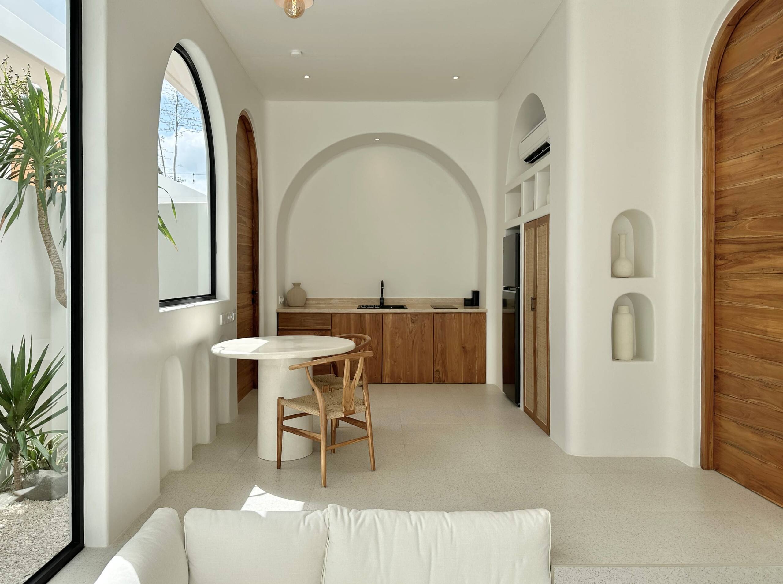 The Young Villas: Spacious 1 Br Villa in Bingin 8