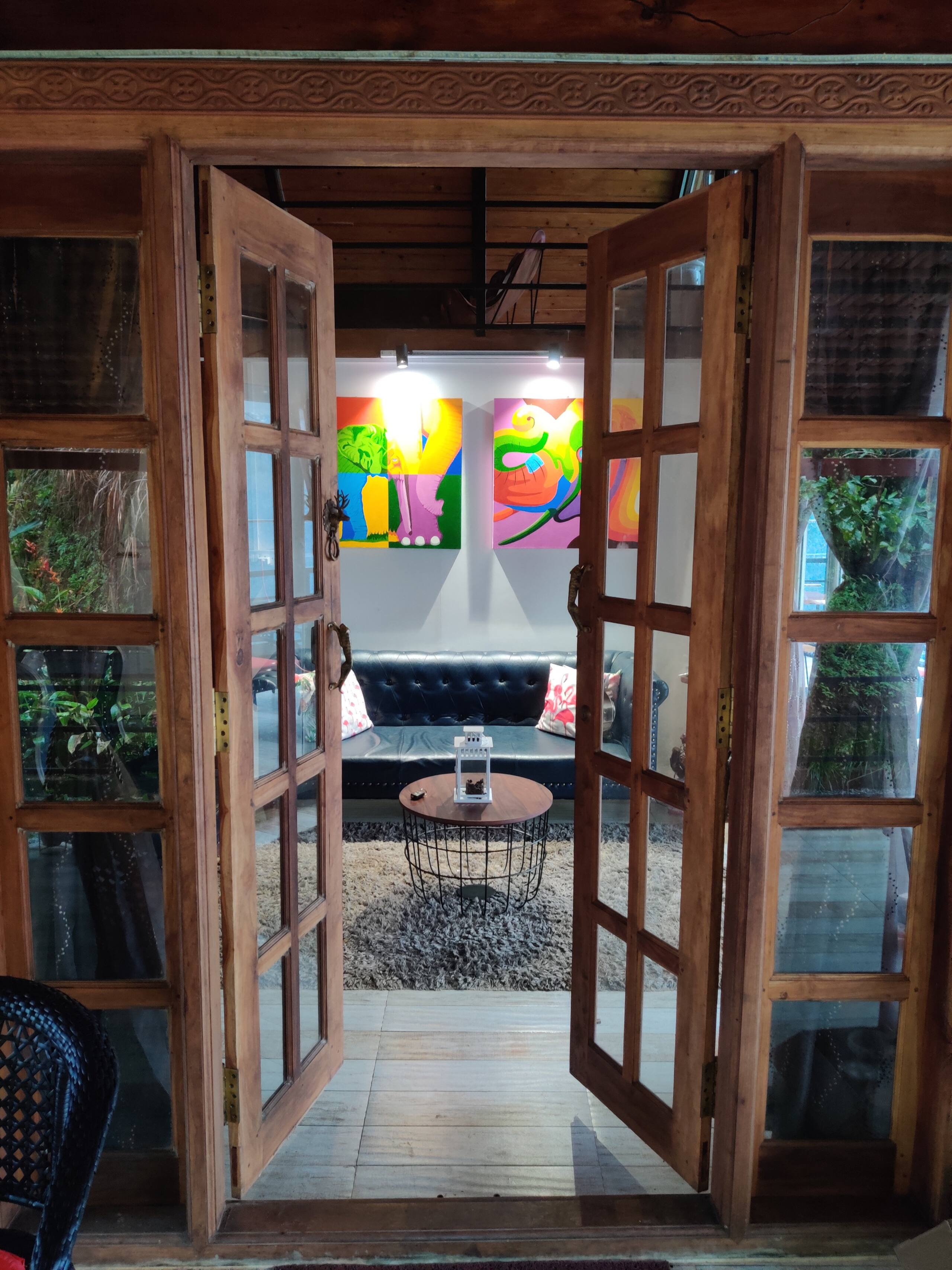 Woodpecker Estate-Wooden villa, mountain view 26