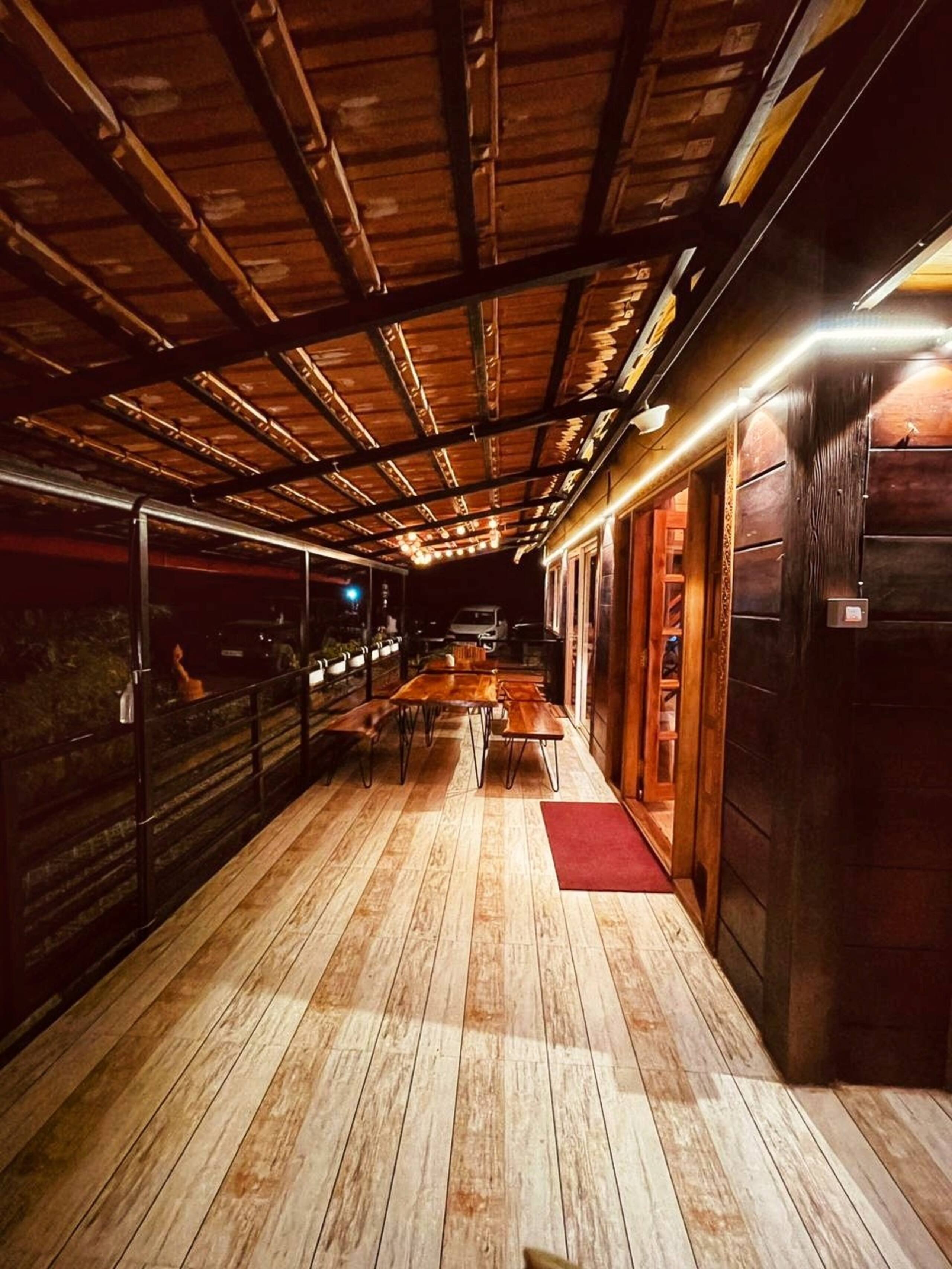 Woodpecker Estate-Wooden villa, mountain view 5