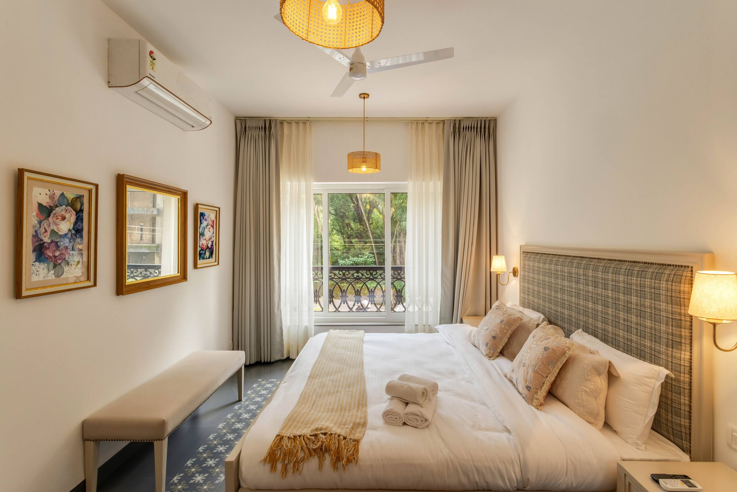 Pristine 2BHK | Rooftop Pool & Gym | 2min to Beach 7