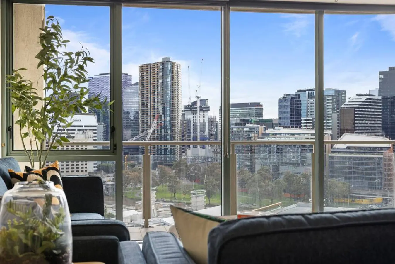 Ellie: 3 Bed, 2 Bath, Penthouse Style Apartment 9