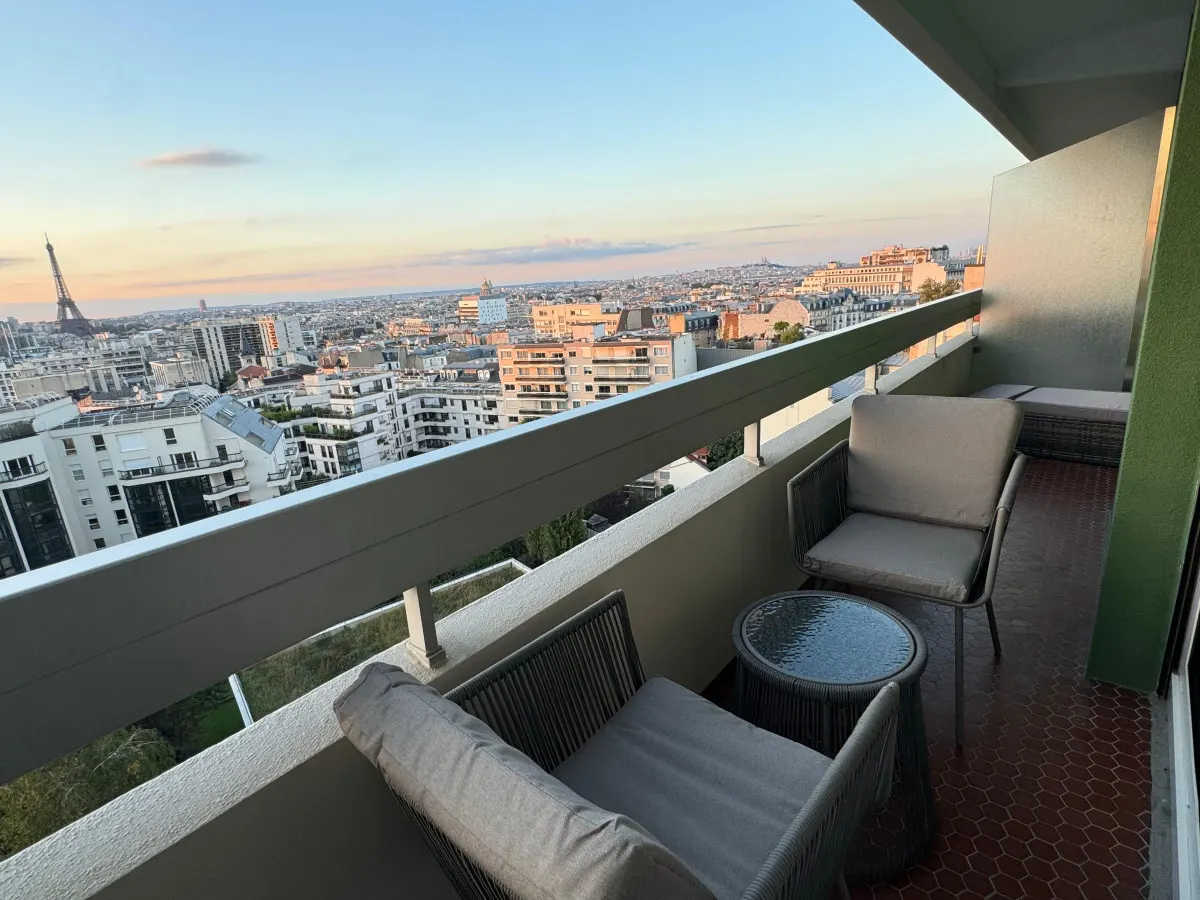 Montparnasse - Vue Tour Eiffel - Balcon 11