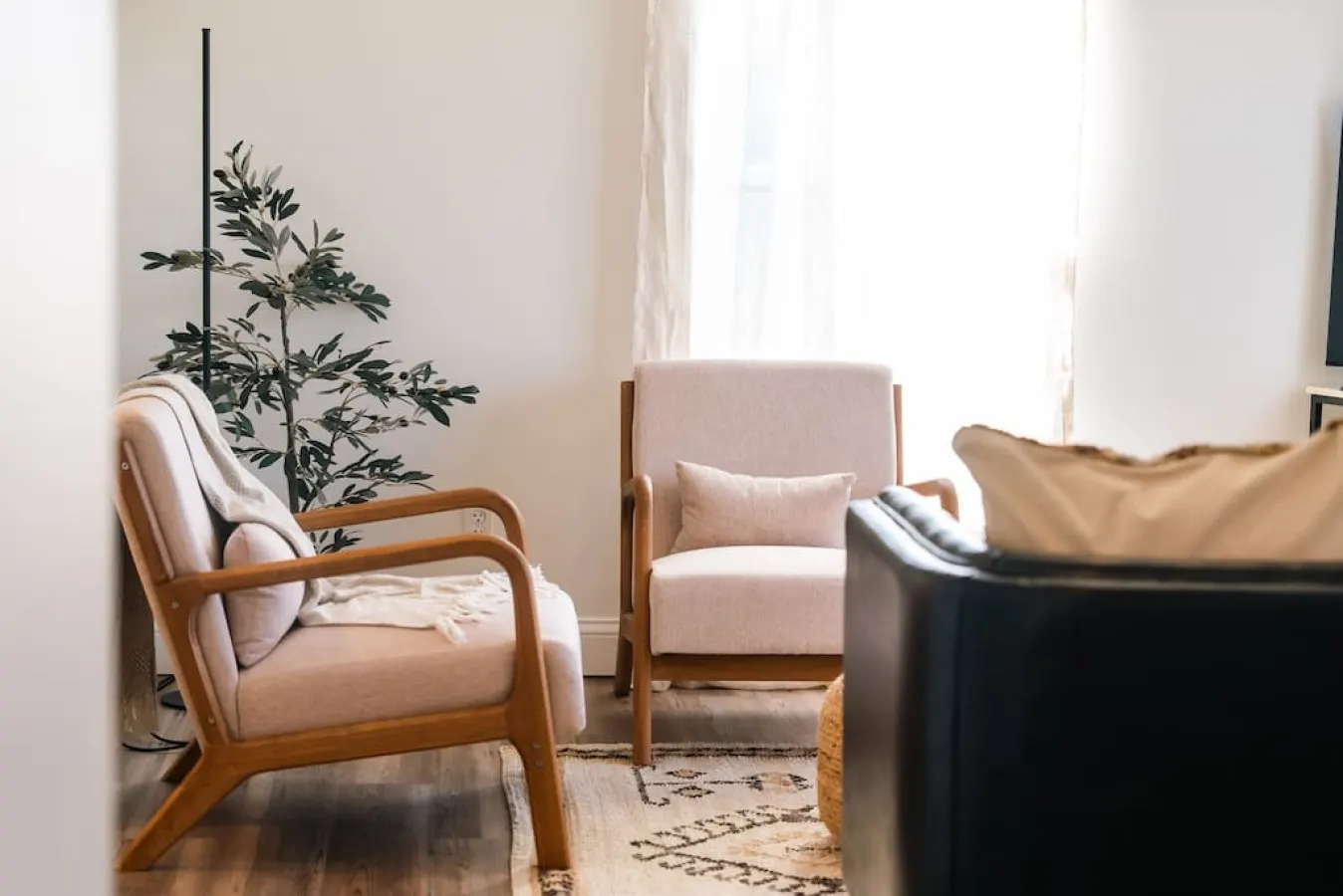 The Cozy Corner - A 2BR Retreat 10