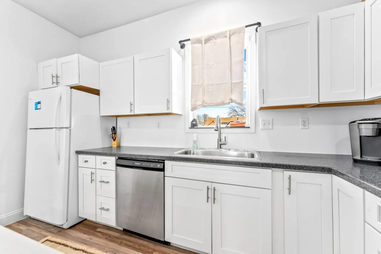 The Cozy Corner - A 2BR Retreat 19