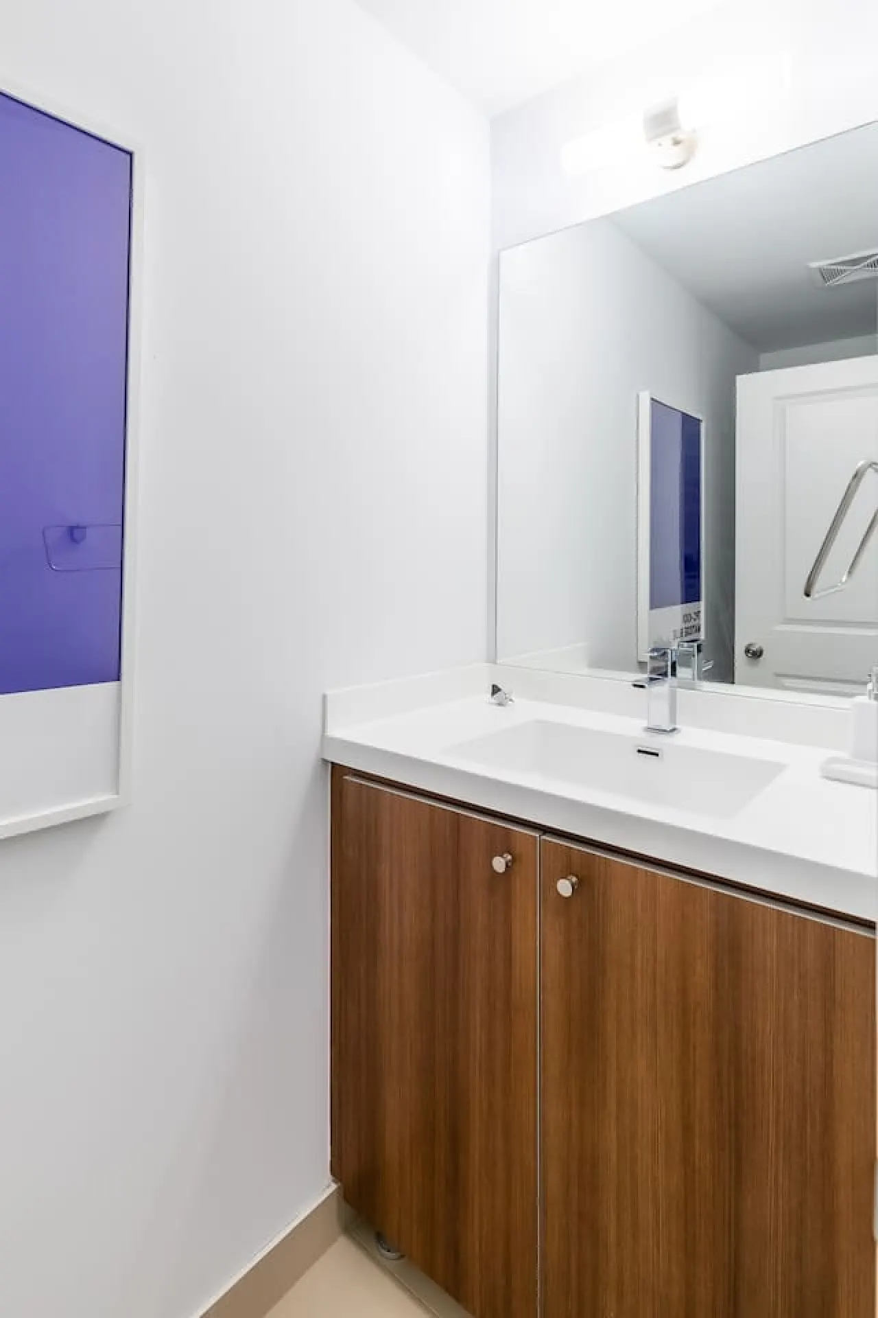 Luxury 2BR Downtown Great View Free Parking 20