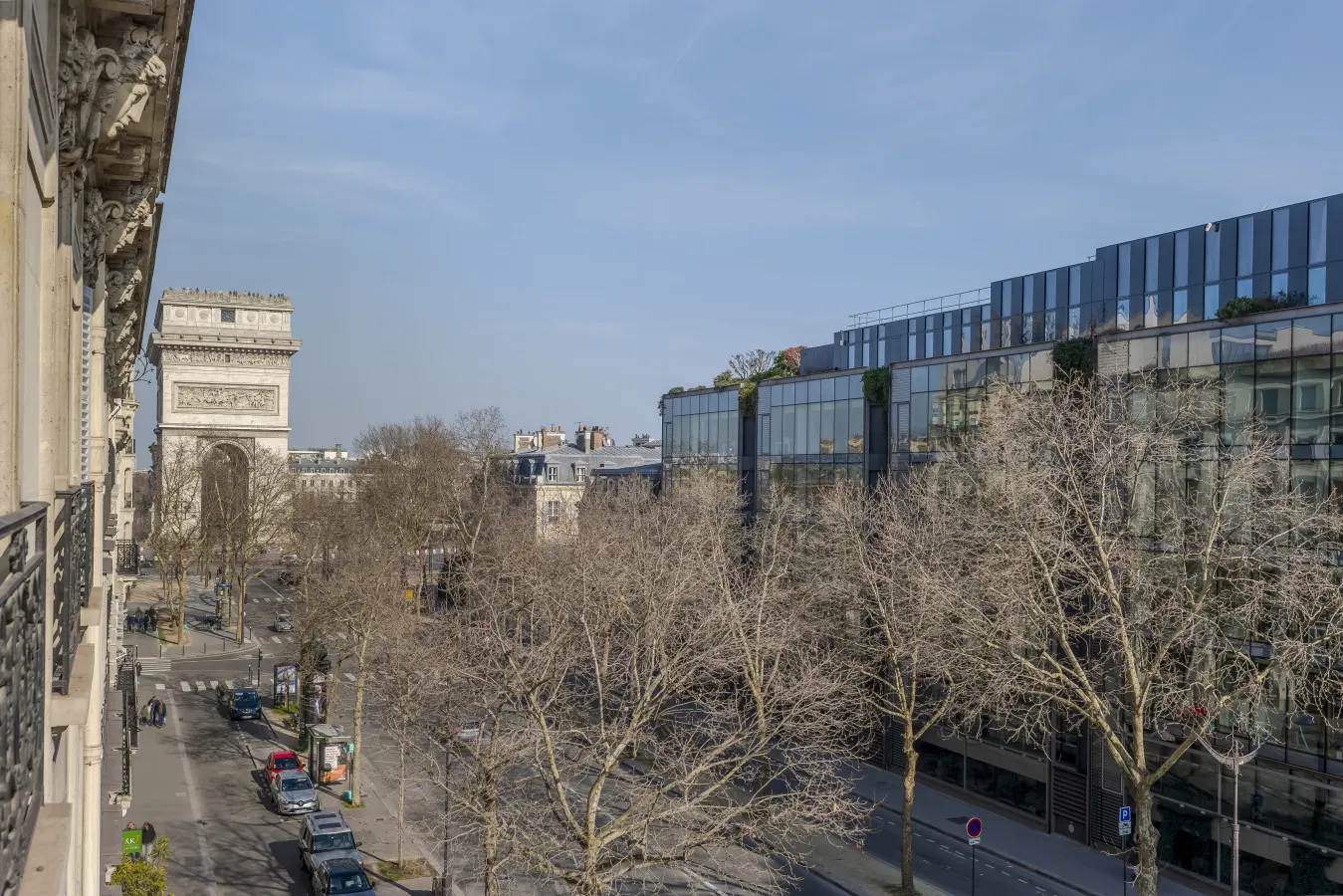 Luxury 4 Bed Residence - Next to Arc de Triomphe 18
