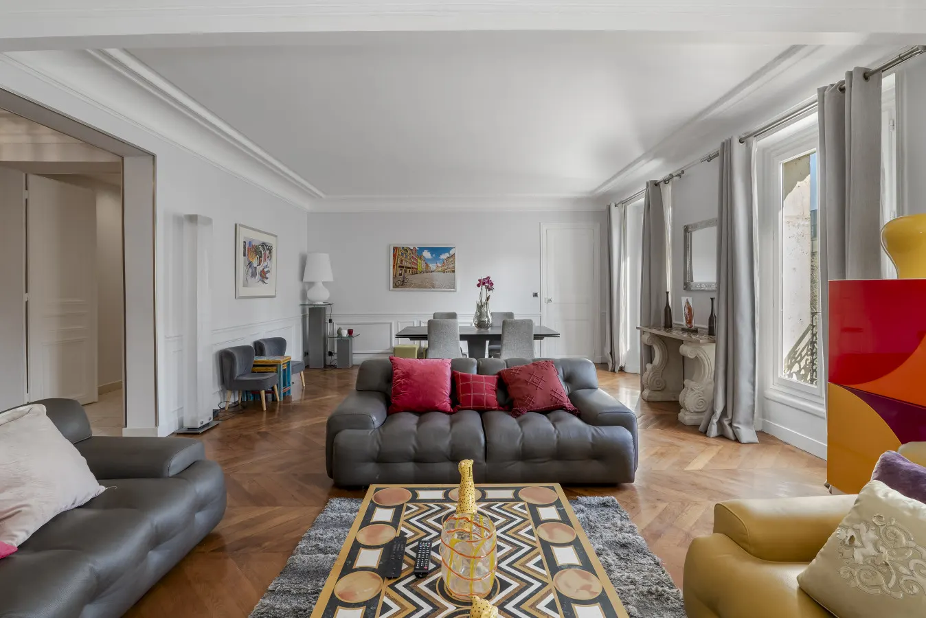 Luxury 4 Bed Residence - Next to Arc de Triomphe 3