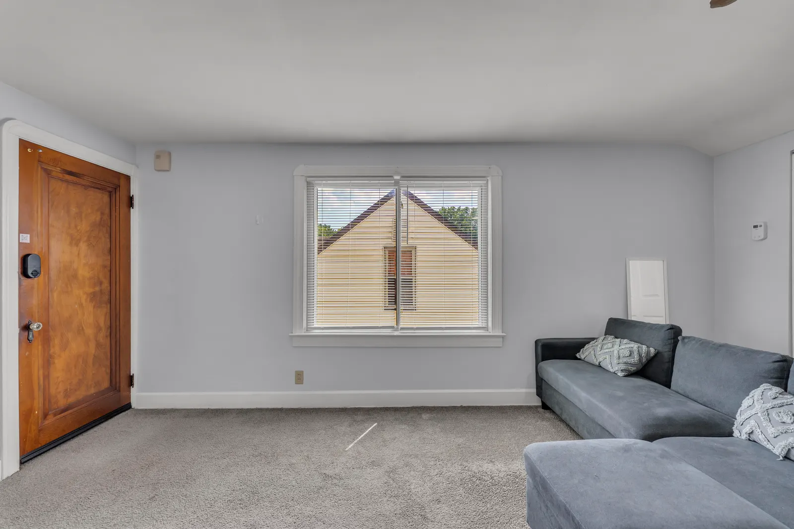 West Park Max 2 Occupants 2nd Floor 1 bedroom apt 9