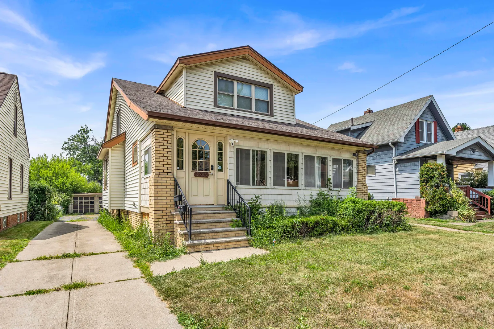West Park Max 2 Occupants 2nd Floor 1 bedroom apt 16