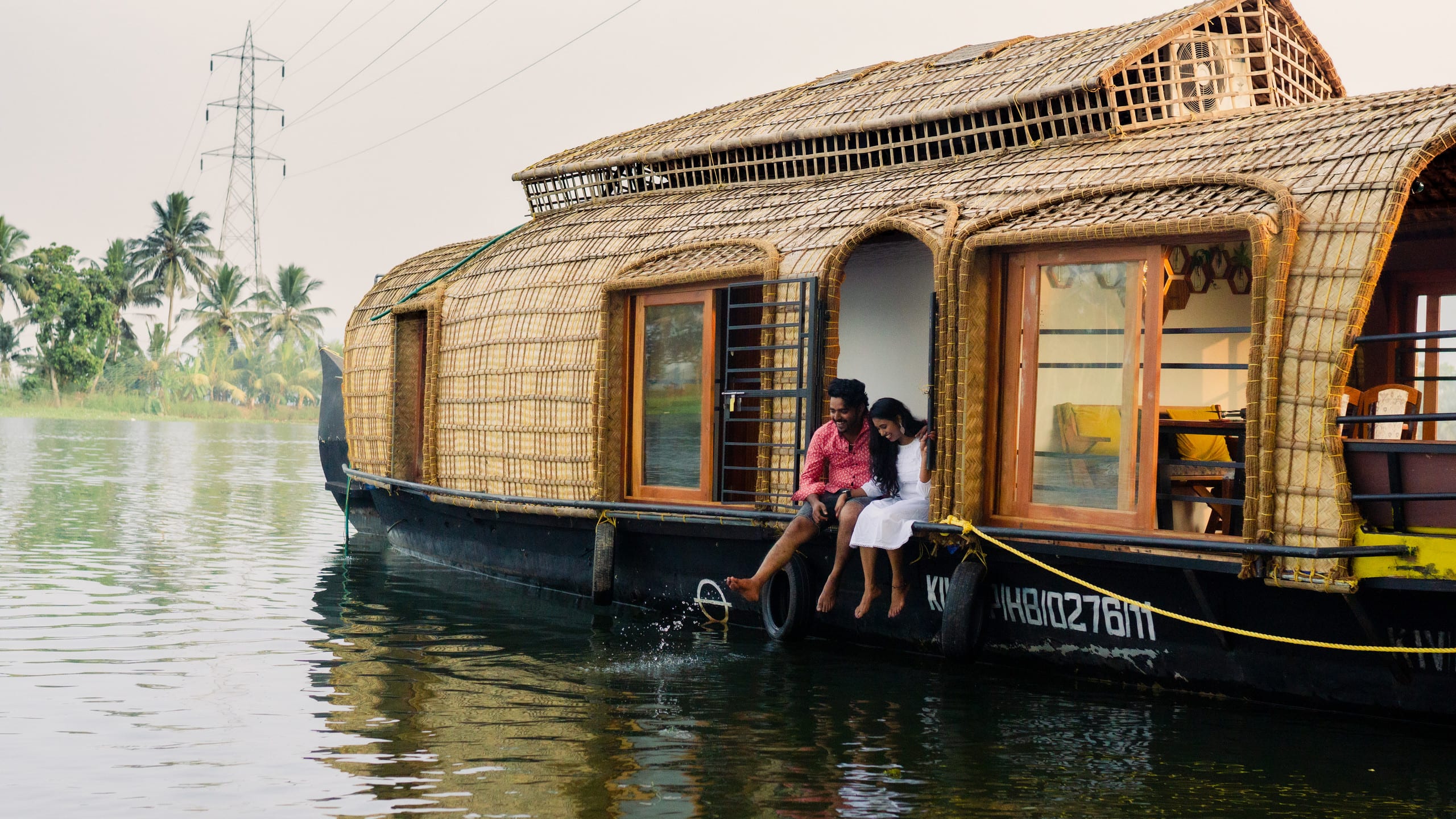 Single bedroom private houseboat for couples/solo 6