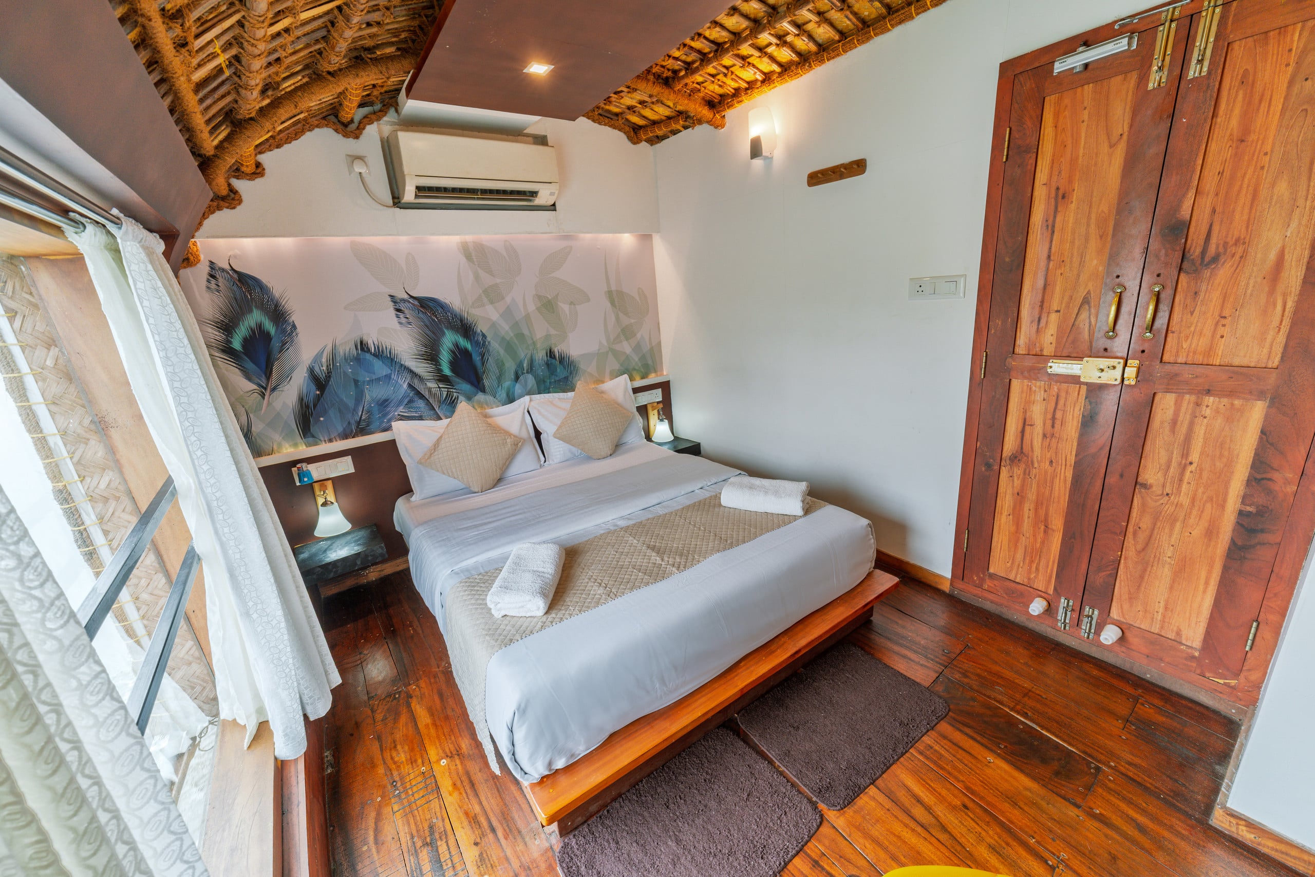 Single bedroom private houseboat for couples/solo 13