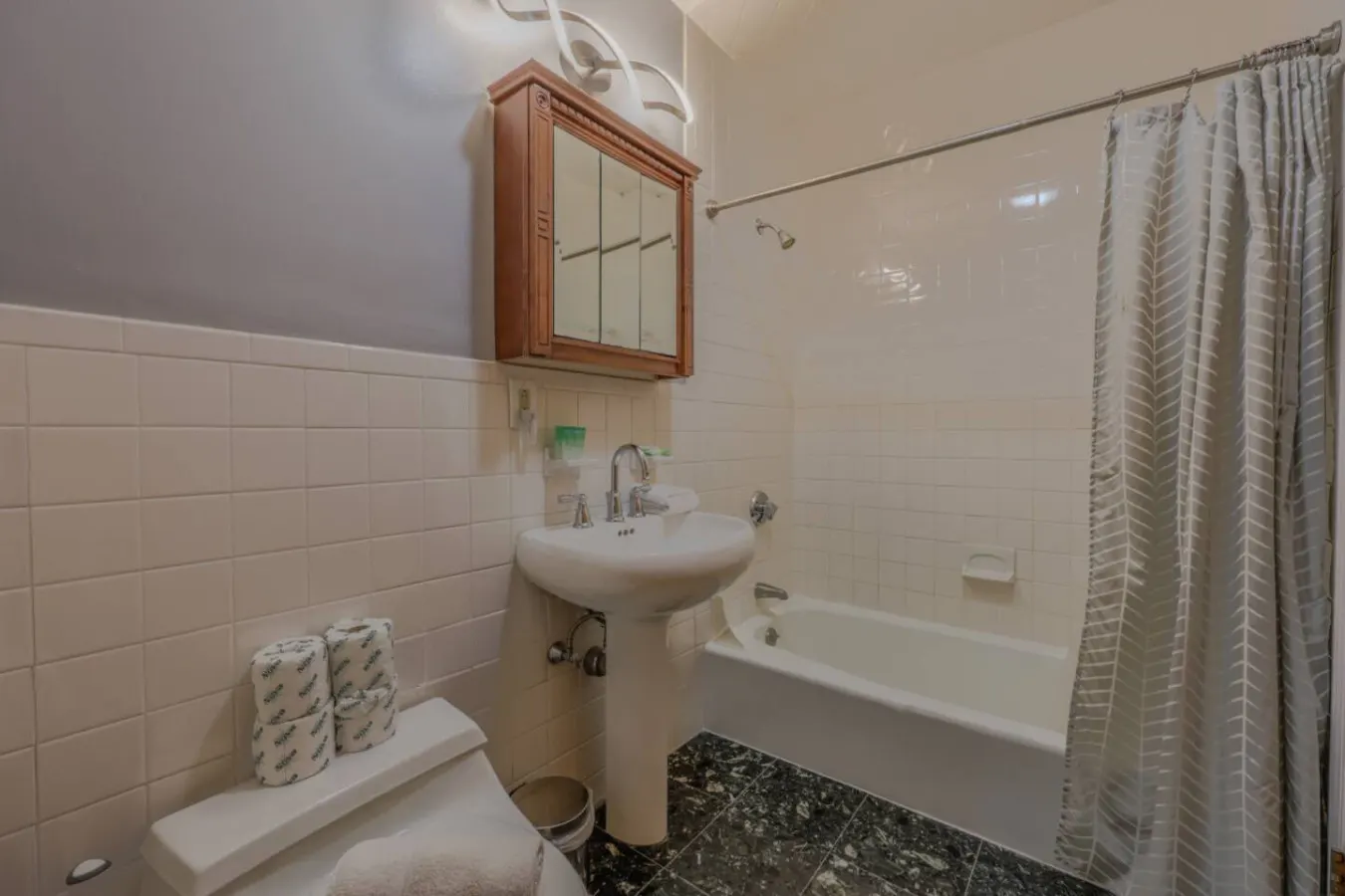 Back Bay 2Bed 2Bath w/ Patio! 7