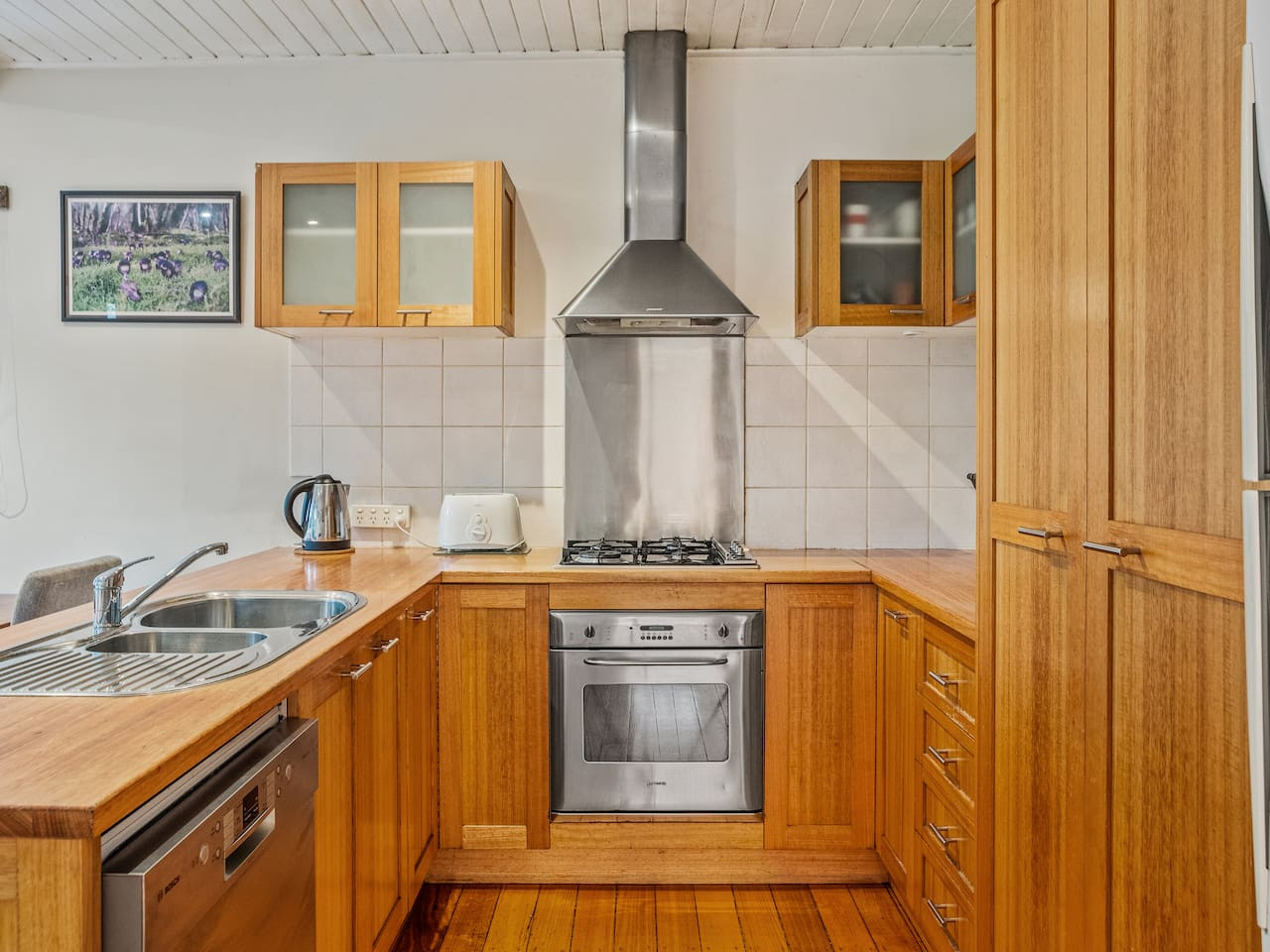 New Town Heritage Cottage, Parking, Sleeps 6 6