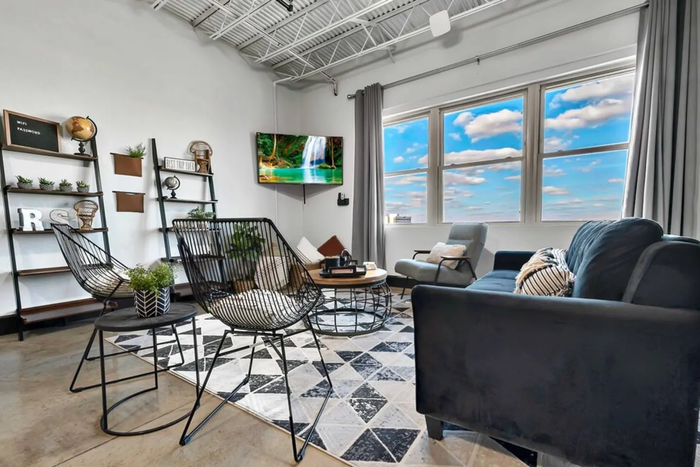 Silo Boho Bungalow - Downtown Waco