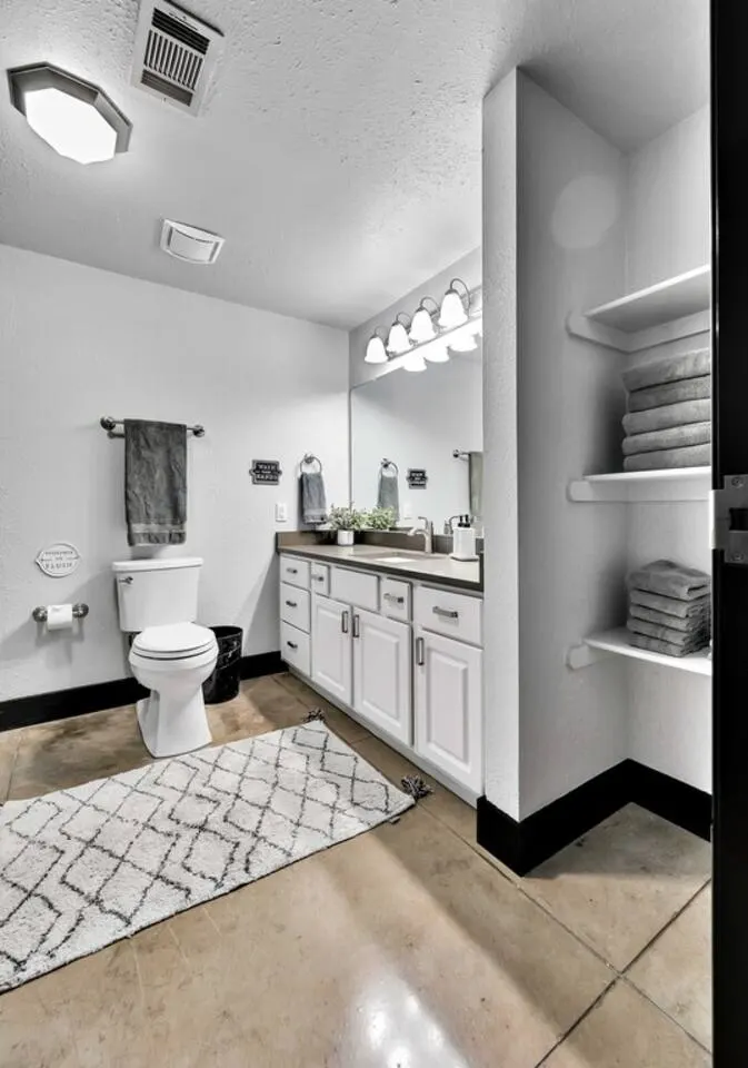Silo Boho Bungalow - Downtown Waco 14