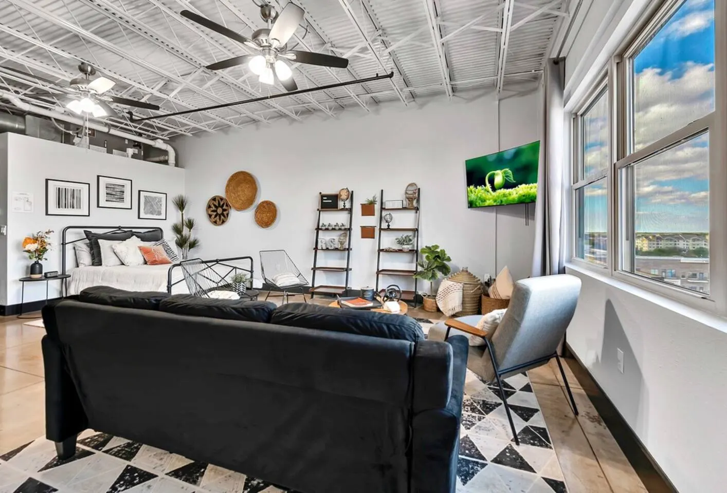 Silo Boho Bungalow - Downtown Waco 20