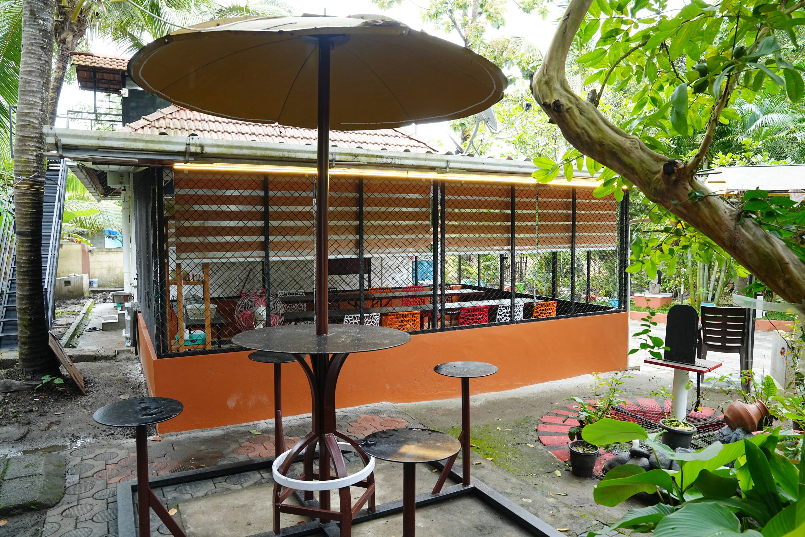 Deluxe Cottage with Breakfast at Kaivalyam 26