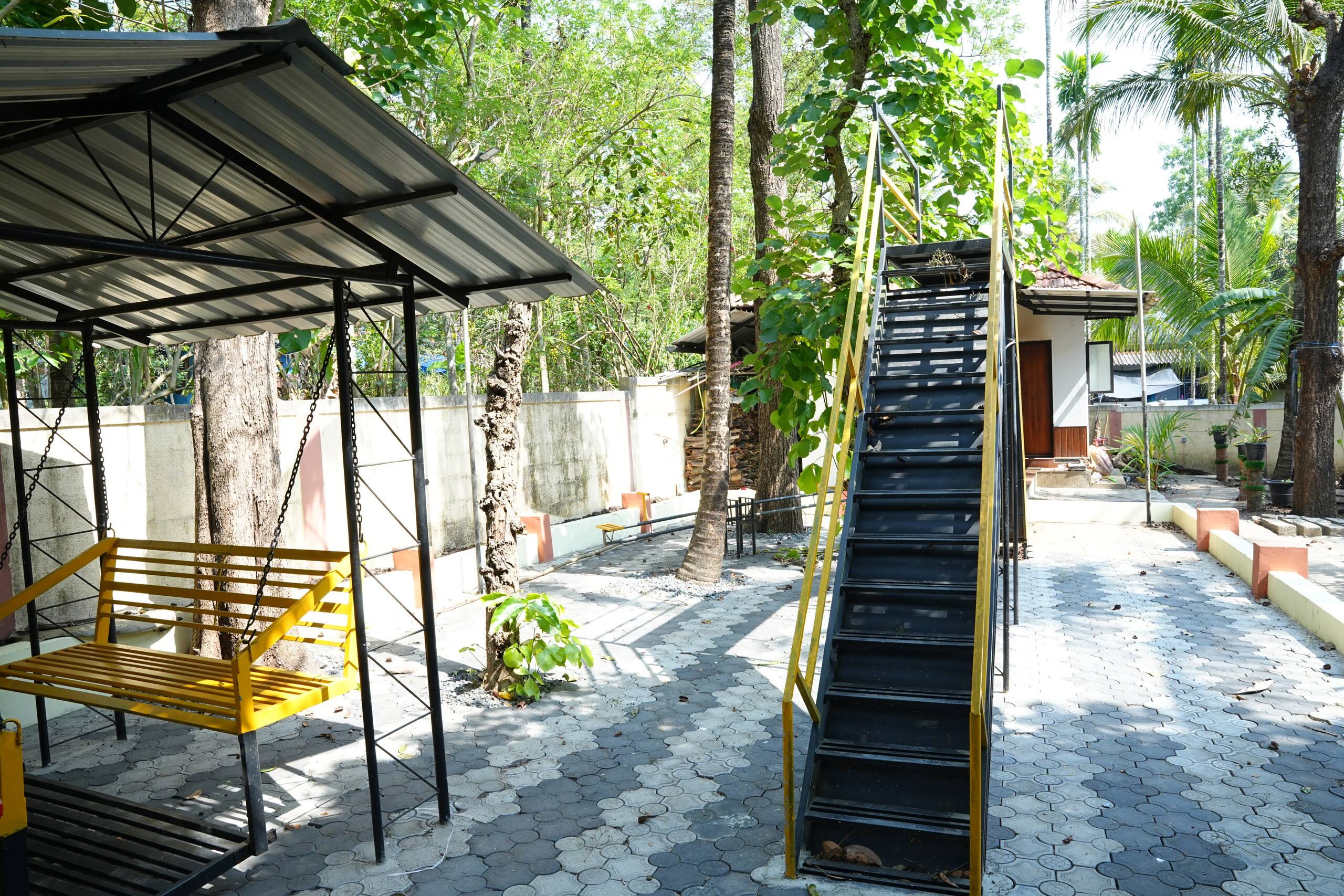 Deluxe Cottage with Breakfast at Kaivalyam 34