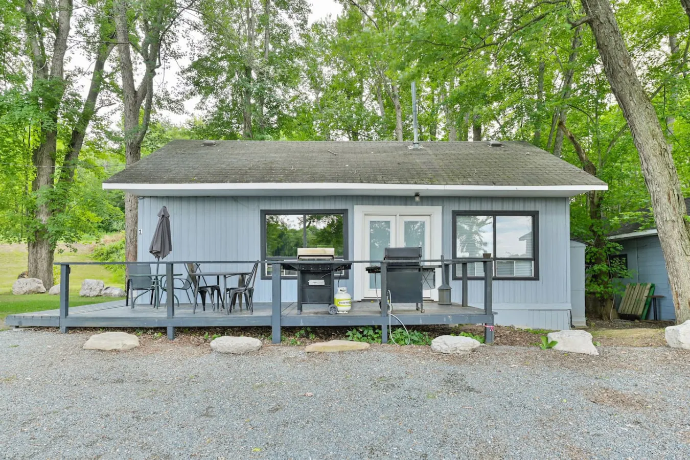 MLC-Waterfront 3BR Cabin on the Water 16