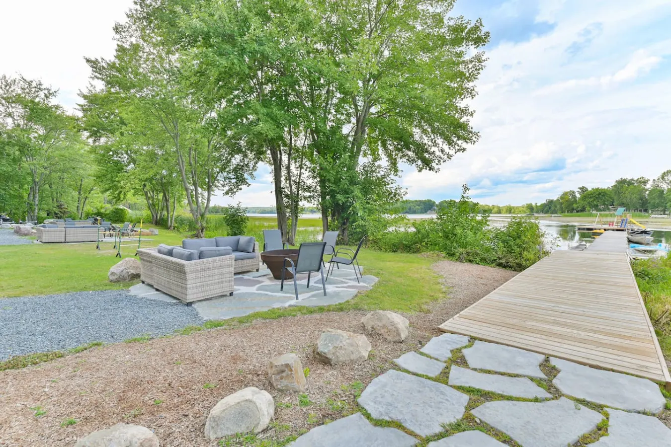 MLC-Waterfront 3BR Cabin on the Water — photo 4