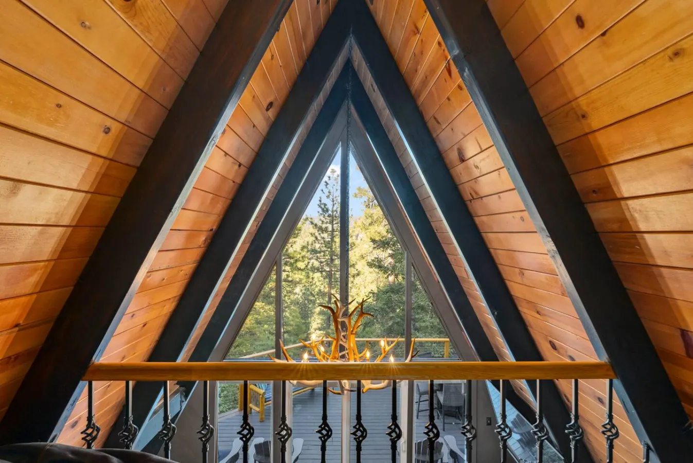 A Frame Slope Chalet Mountain Views and Hot Tub 15