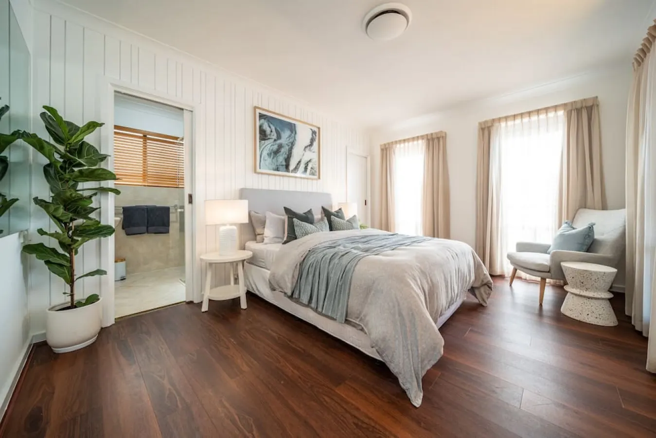 La Brisa—Waterfront Retreat between Lake & Coast 15